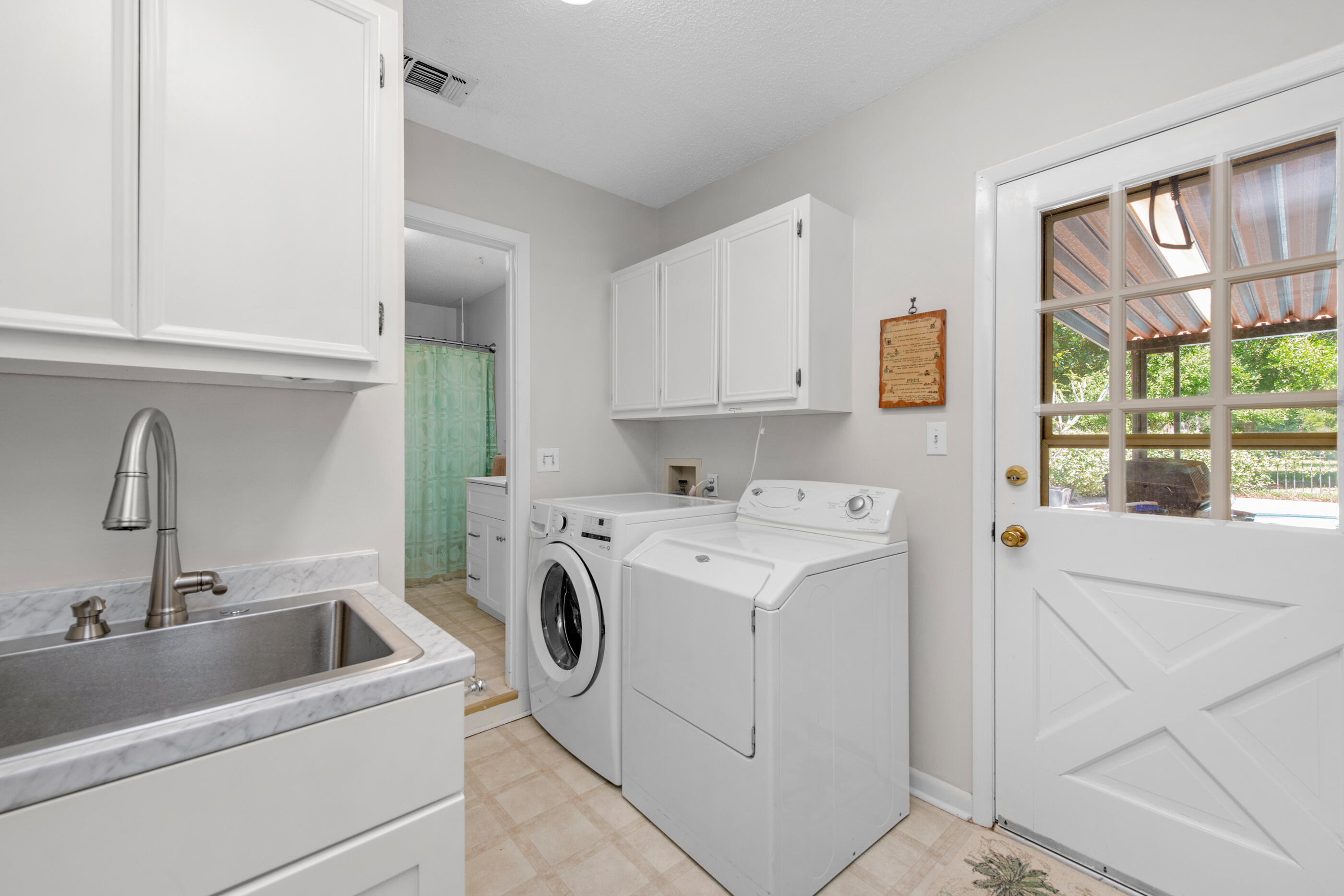 COUNTRY CLUB ESTATES 1ST ADDN - Residential
