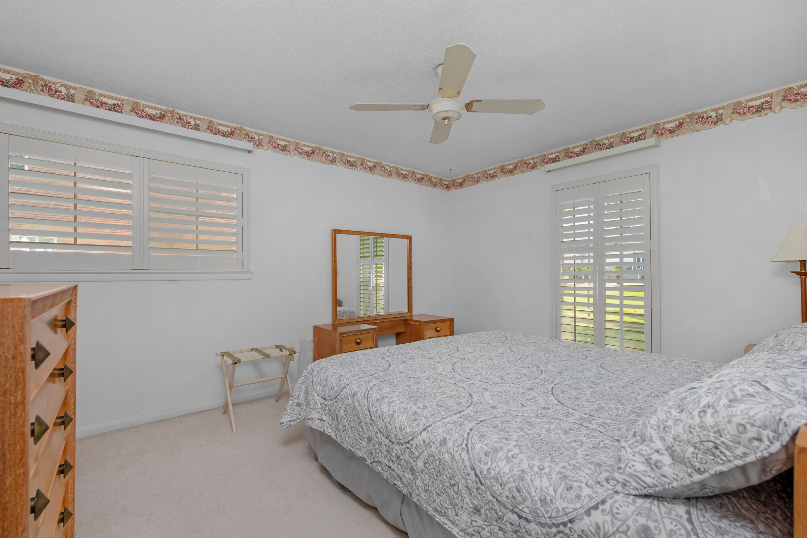 COUNTRY CLUB ESTATES 1ST ADDN - Residential