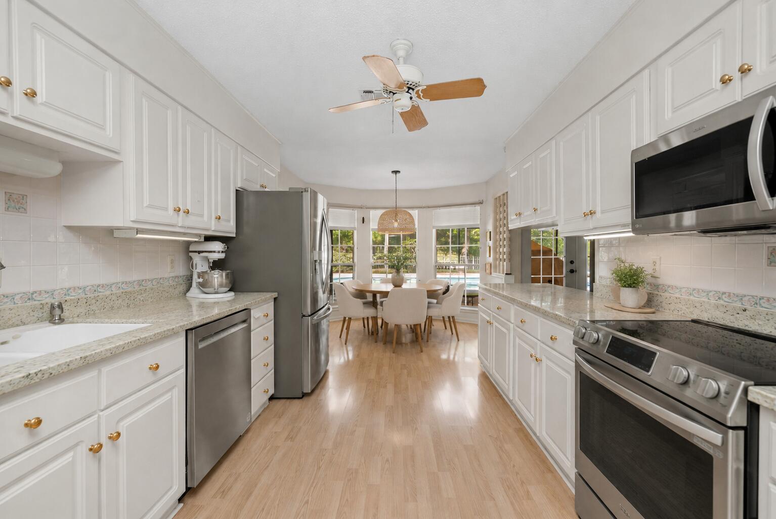 COUNTRY CLUB ESTATES 1ST ADDN - Residential