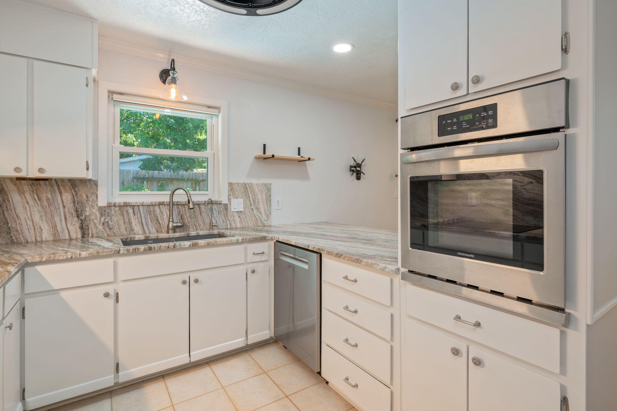 VESTA HEIGHTS 4TH ADDN - Residential