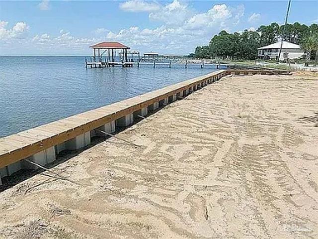 ESCAMBIA BAY ESTATES - Land