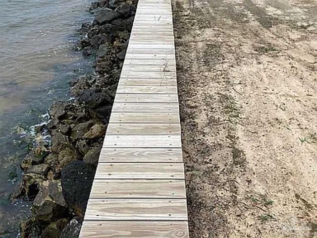 ESCAMBIA BAY ESTATES - Land