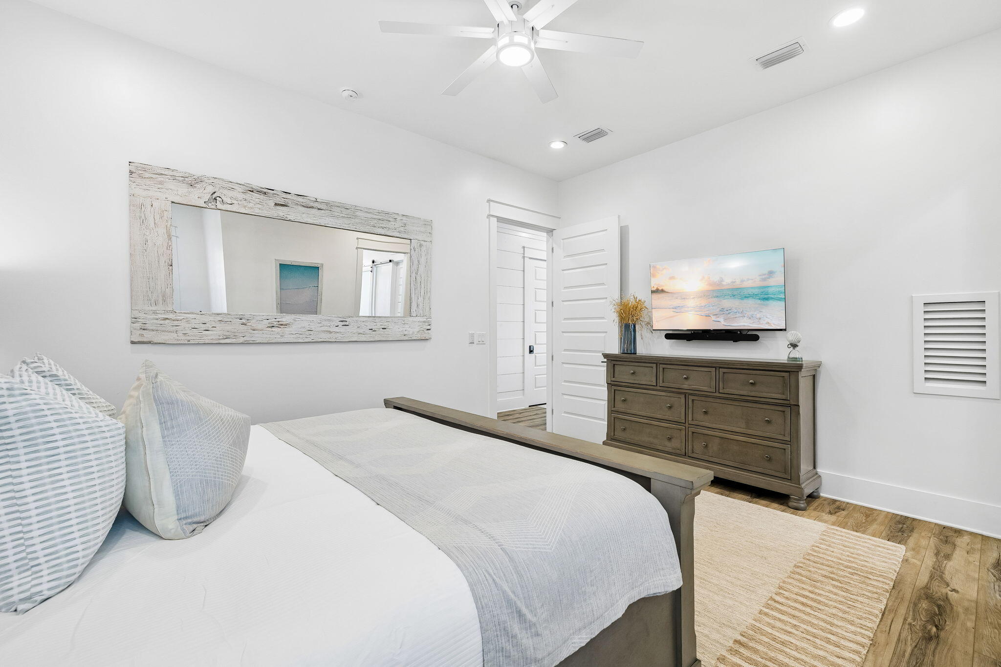 SEAGROVE BEACH
South of 30A - Residential