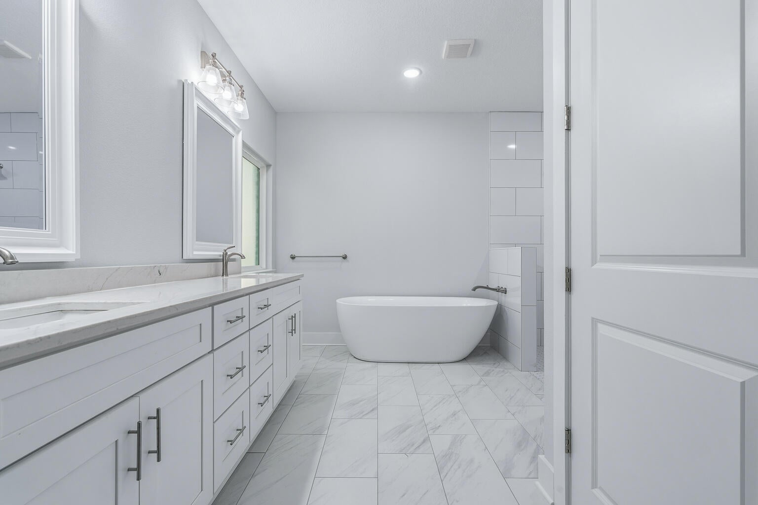 HOLLEY BY THE SEA - Residential Lease