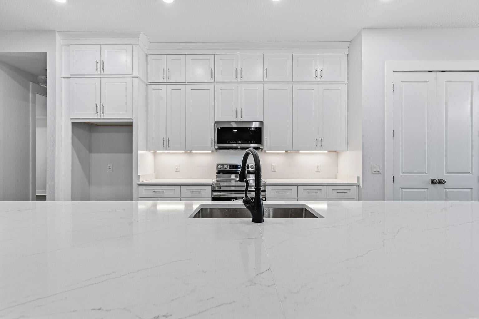HOLLEY BY THE SEA - Residential Lease