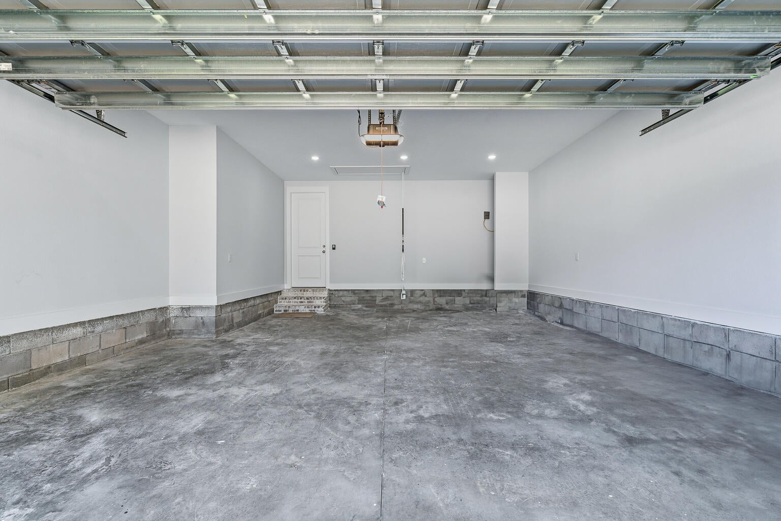 HOLLEY BY THE SEA - Residential Lease