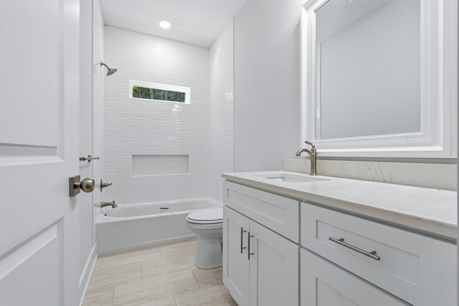 HOLLEY BY THE SEA - Residential Lease