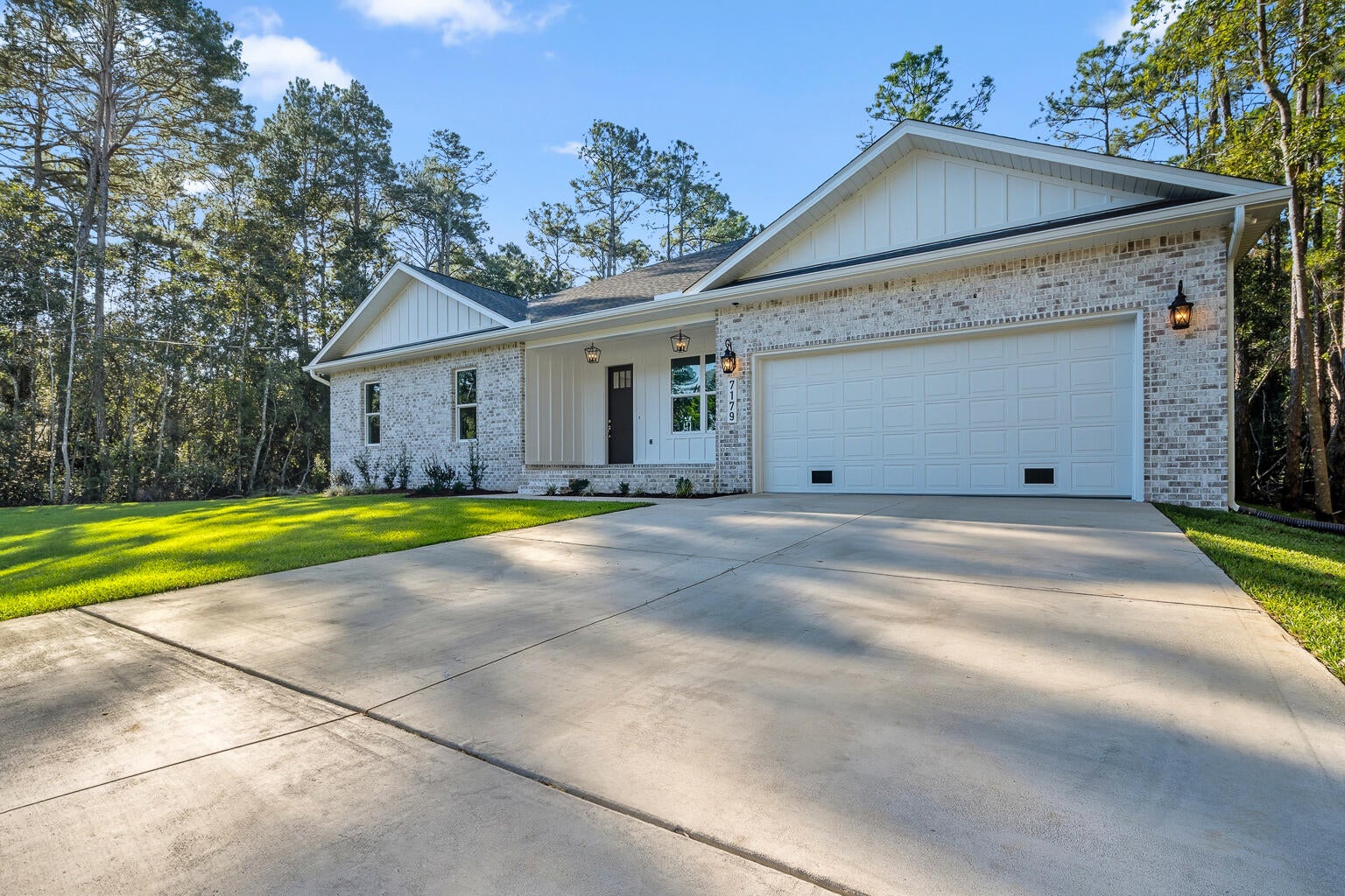 HOLLEY BY THE SEA - Residential Lease