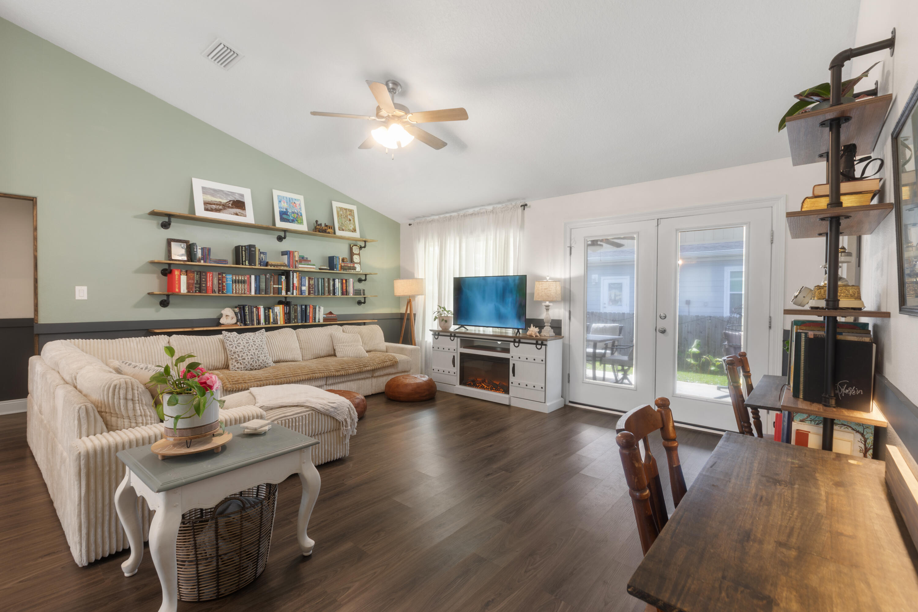 EAST BAY HEIGHTS - Residential