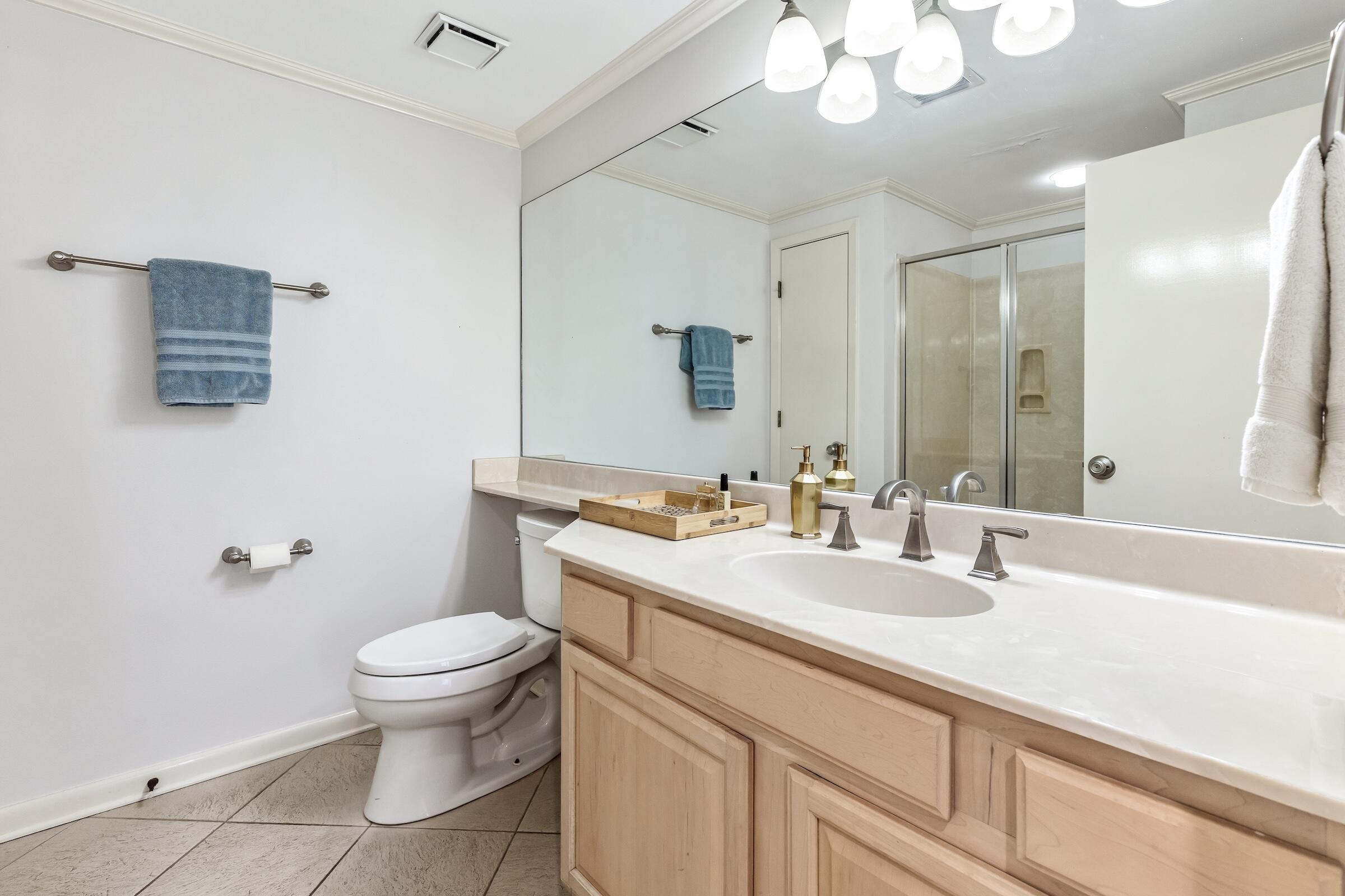 EAST PASS TOWERS CONDO PH 2 - Residential