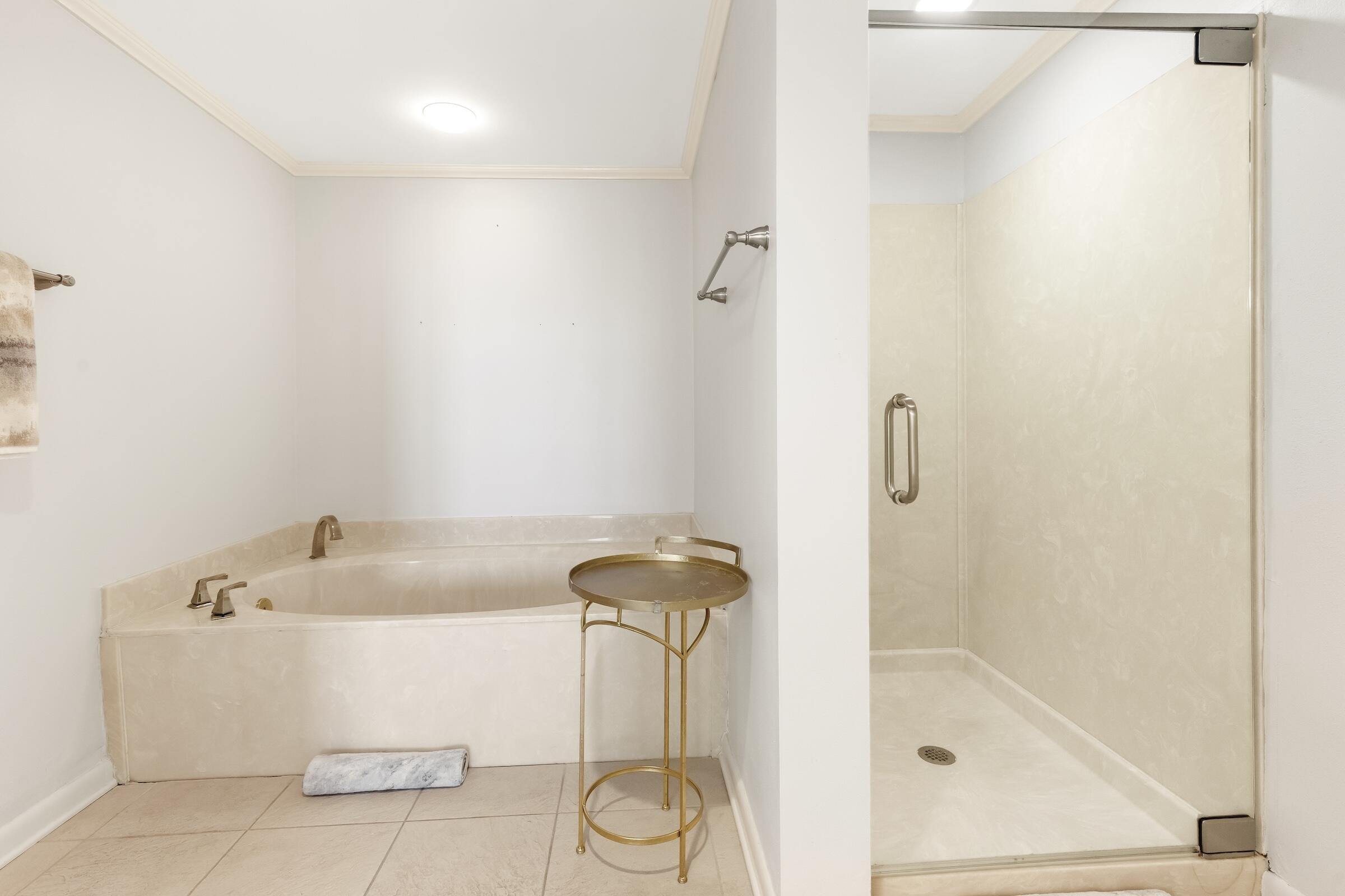 EAST PASS TOWERS CONDO PH 2 - Residential