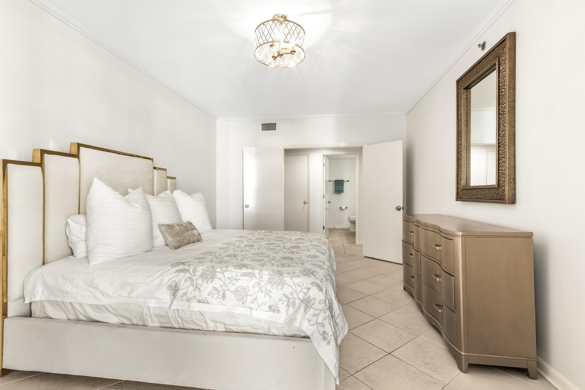 EAST PASS TOWERS CONDO PH 2 - Residential