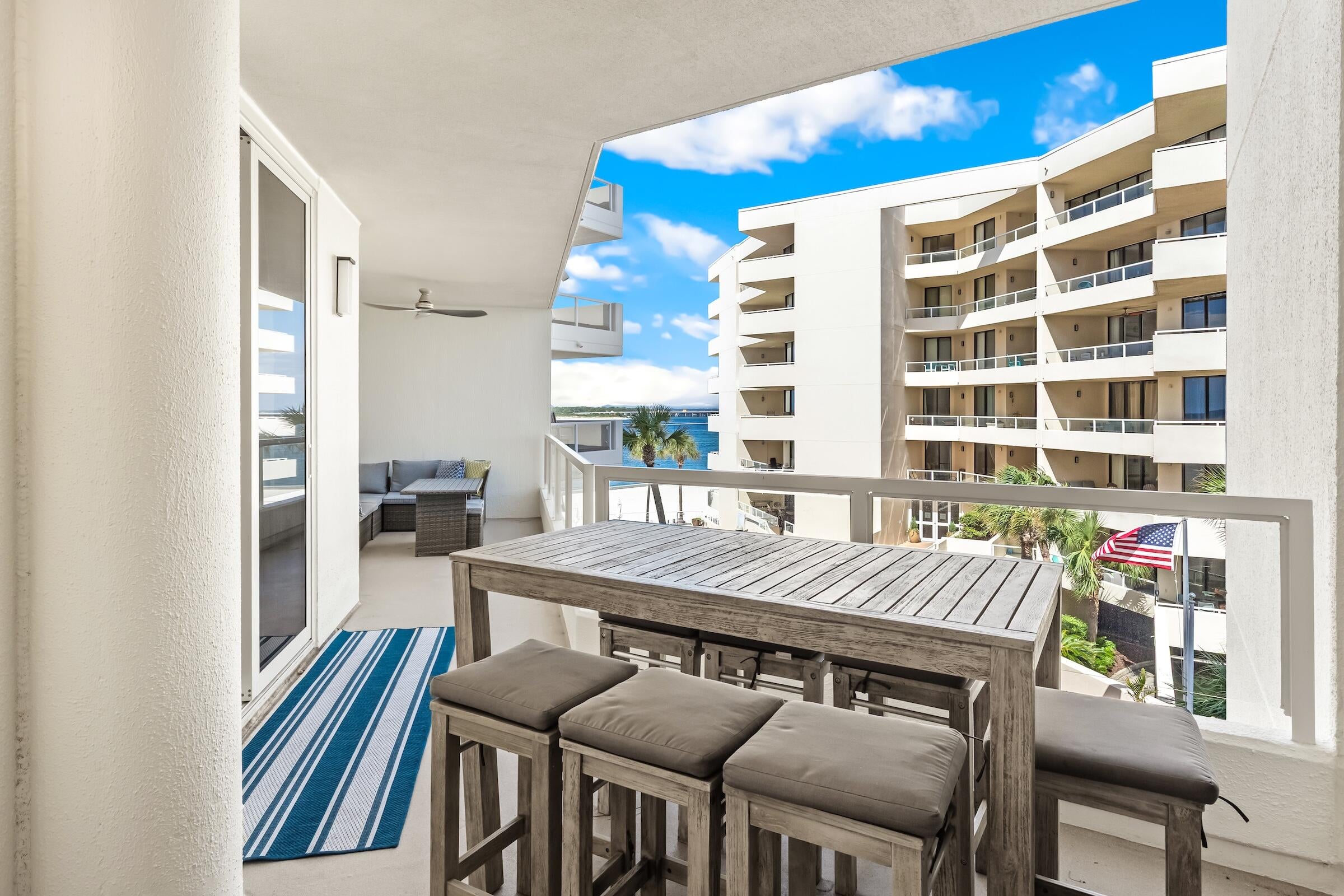 EAST PASS TOWERS CONDO PH 2 - Residential