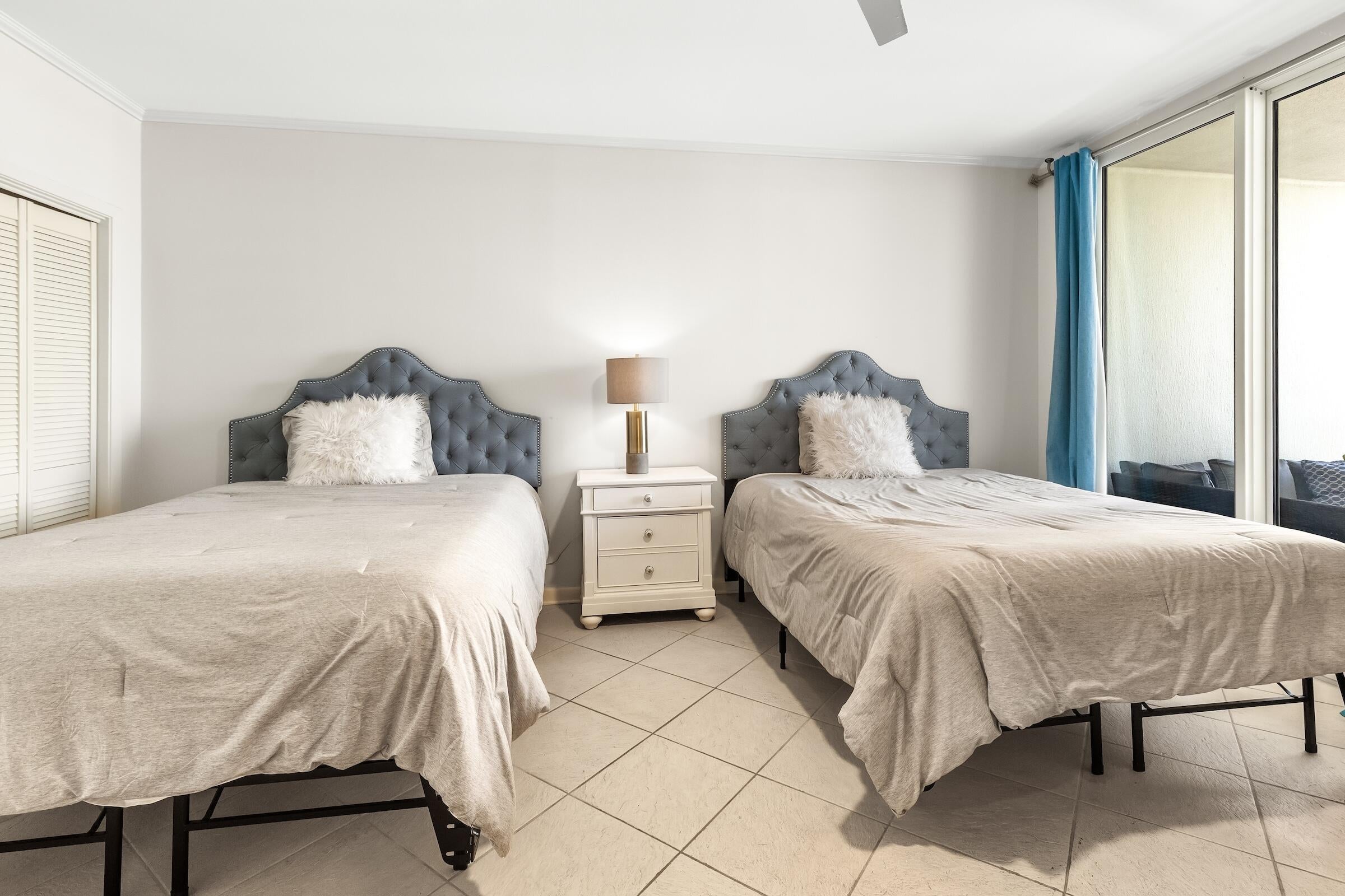 EAST PASS TOWERS CONDO PH 2 - Residential