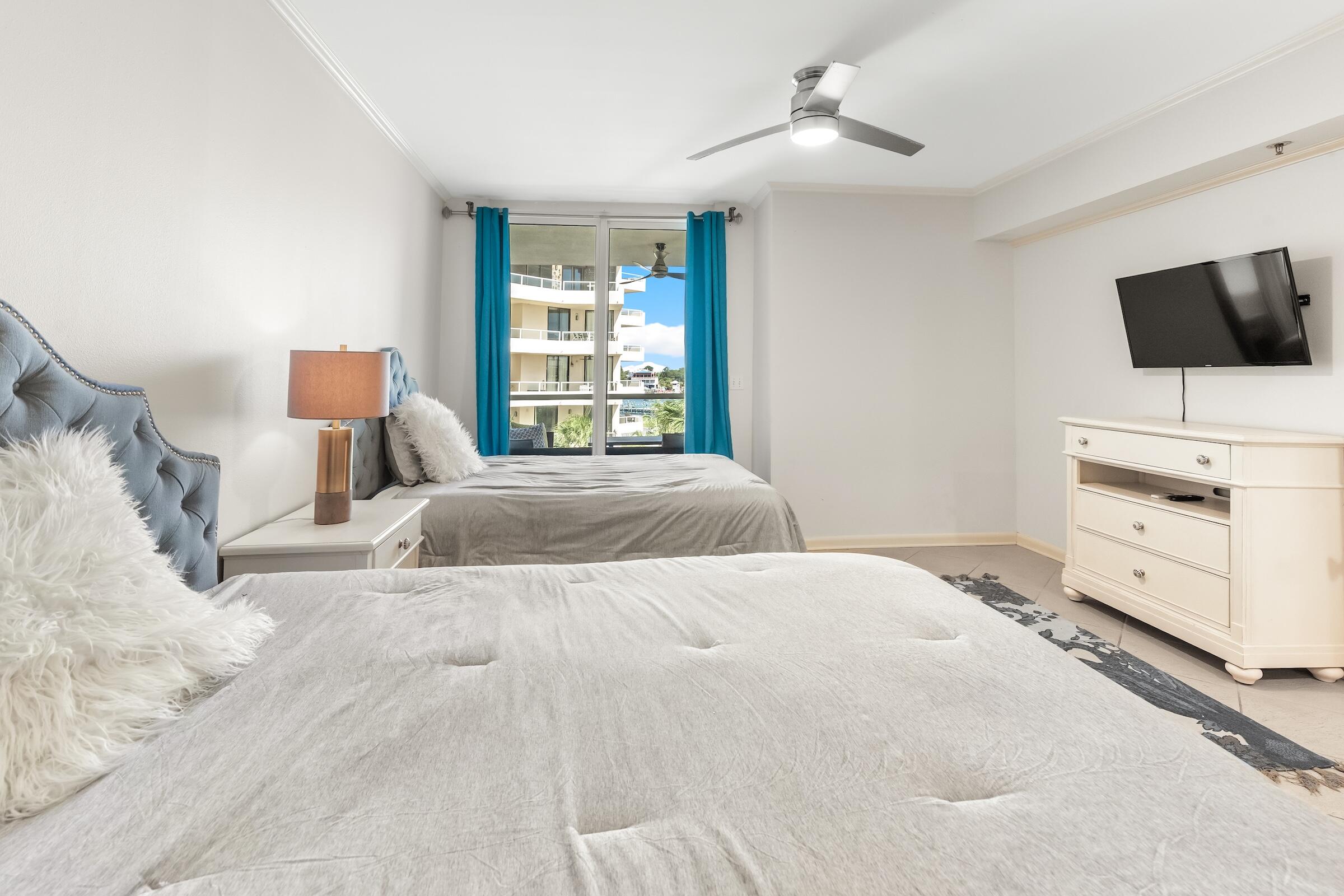 EAST PASS TOWERS CONDO PH 2 - Residential