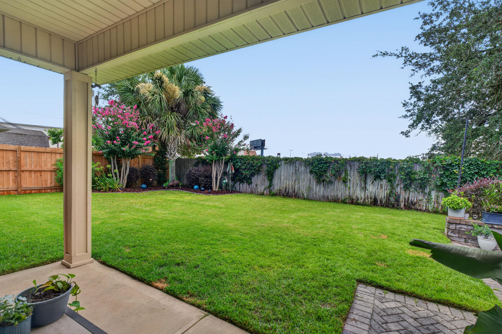 MAJESTIC OAKS - Residential