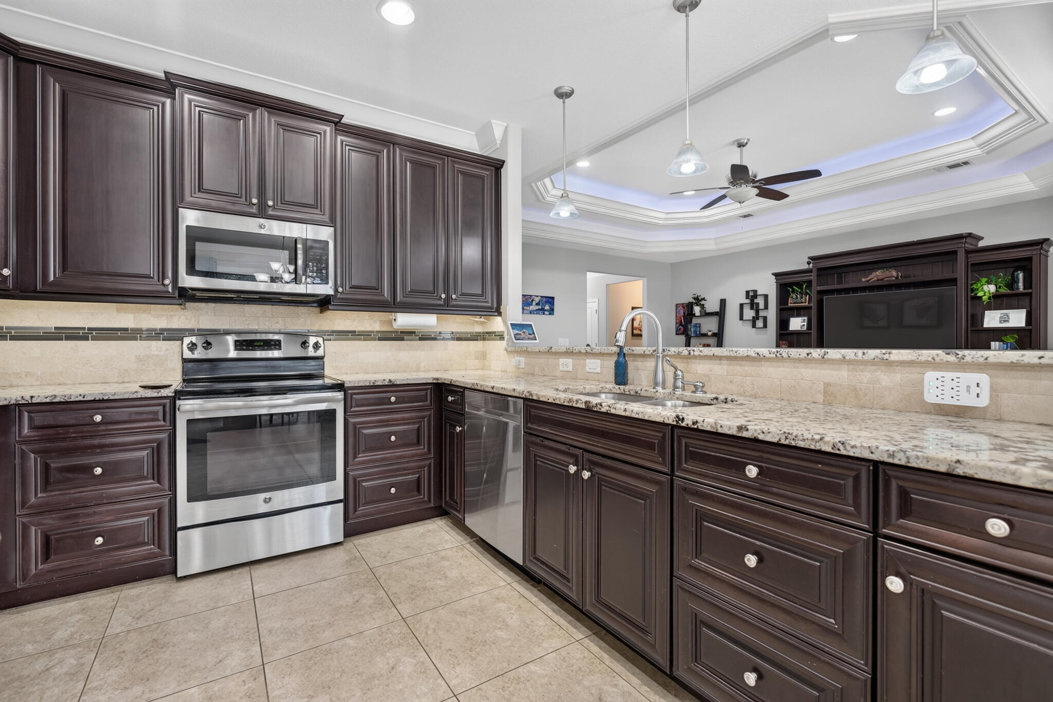 MAJESTIC OAKS - Residential