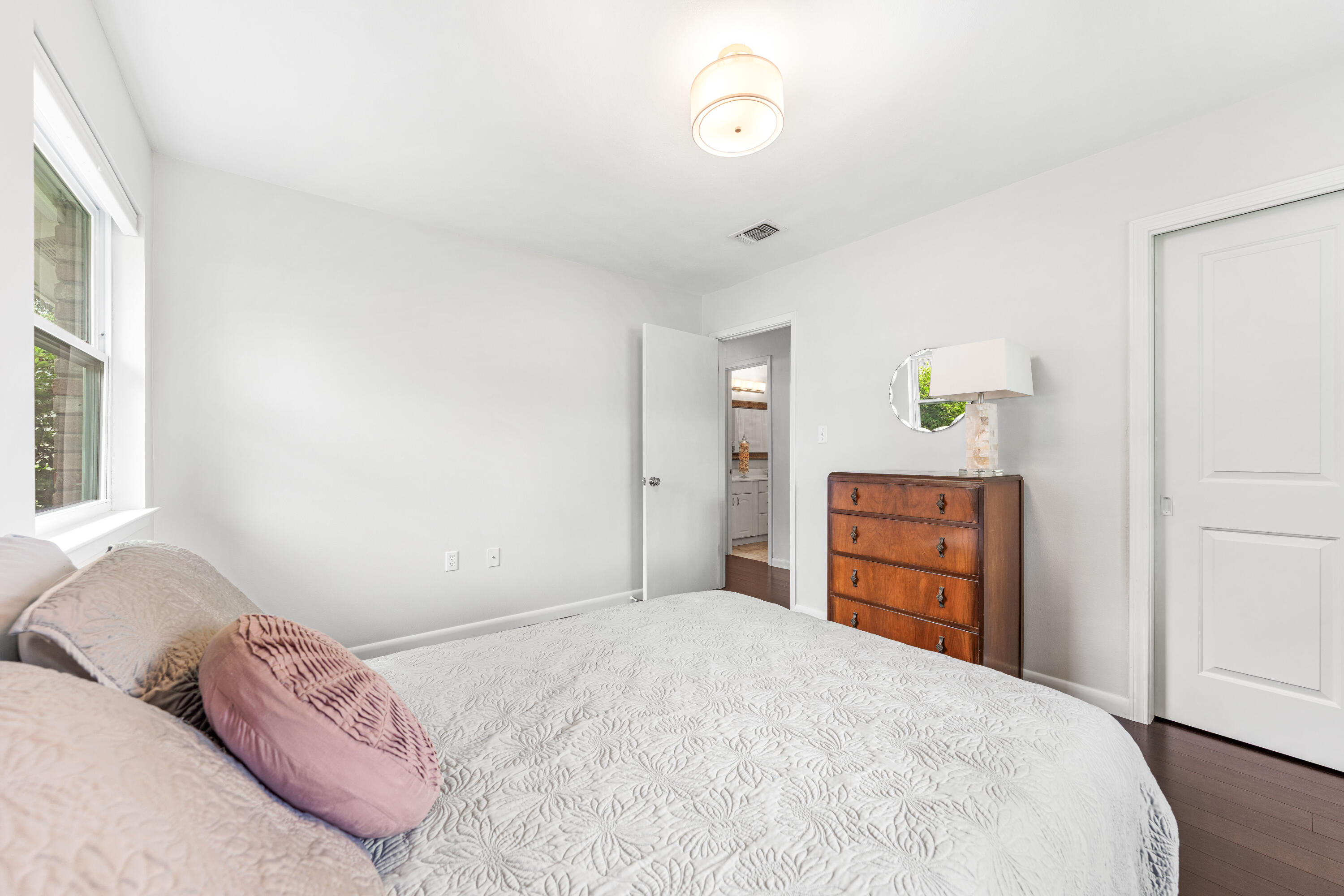 LAKE LORRAINE ESTATES - Residential