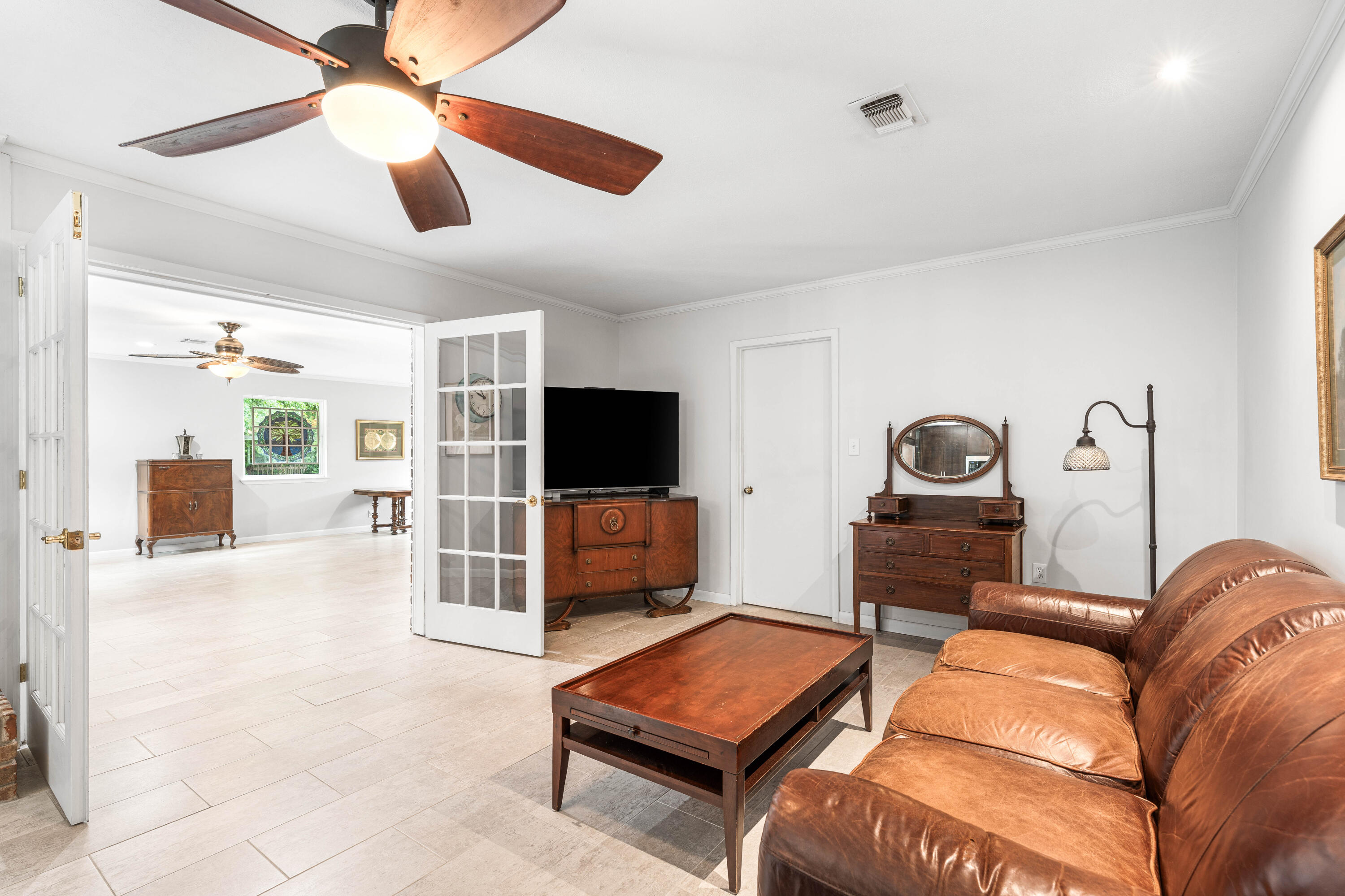 LAKE LORRAINE ESTATES - Residential