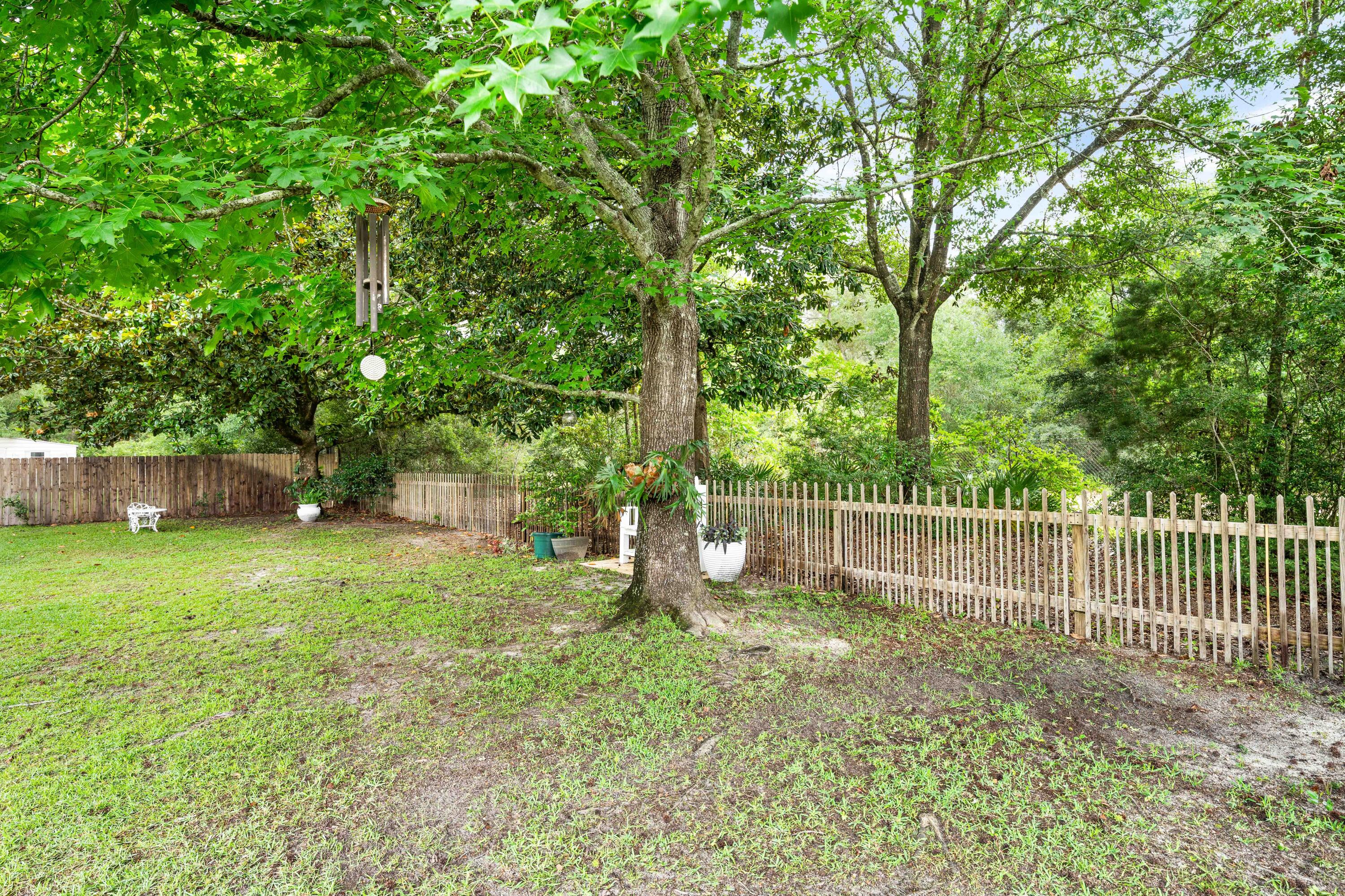 LAKE LORRAINE ESTATES - Residential