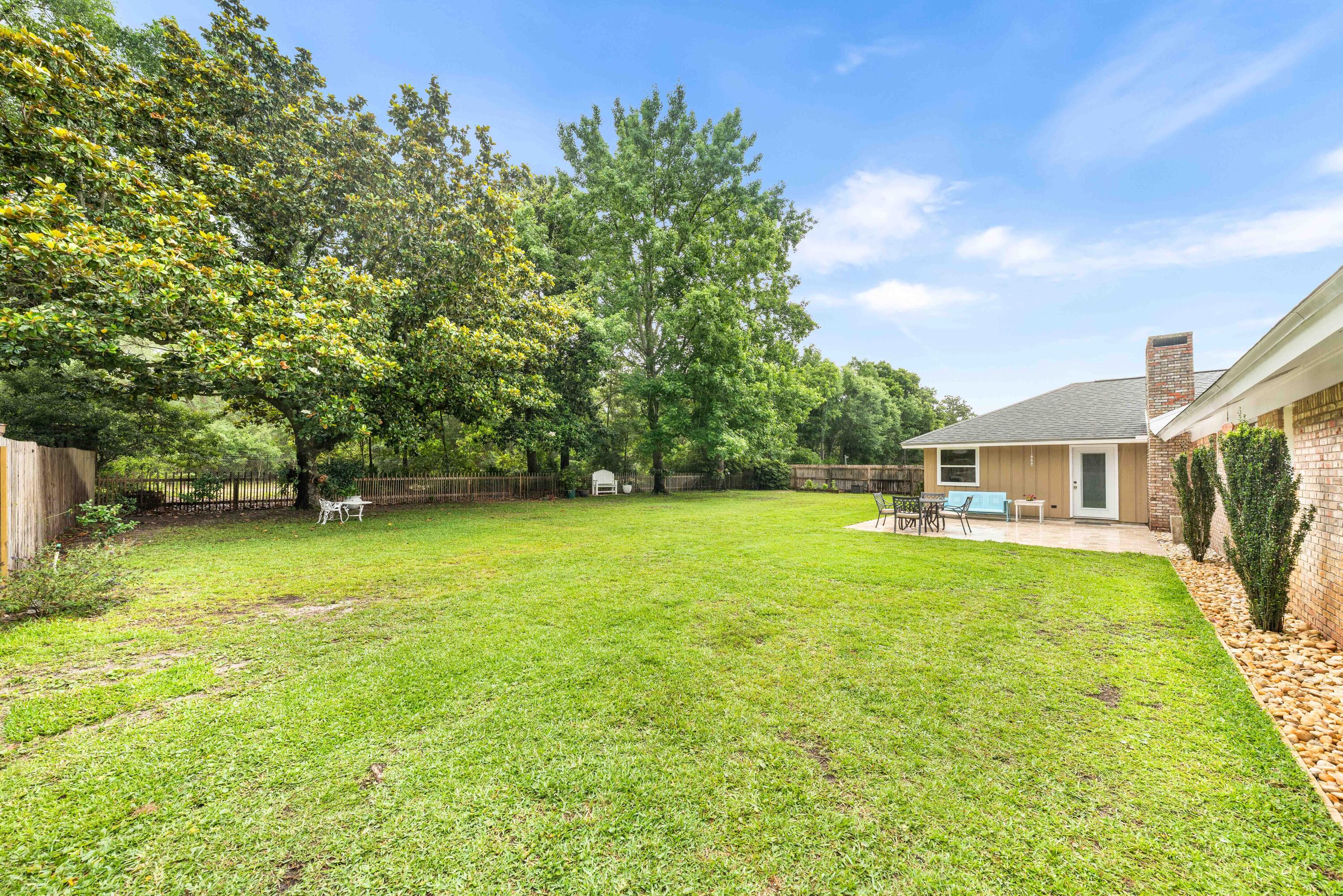 LAKE LORRAINE ESTATES - Residential