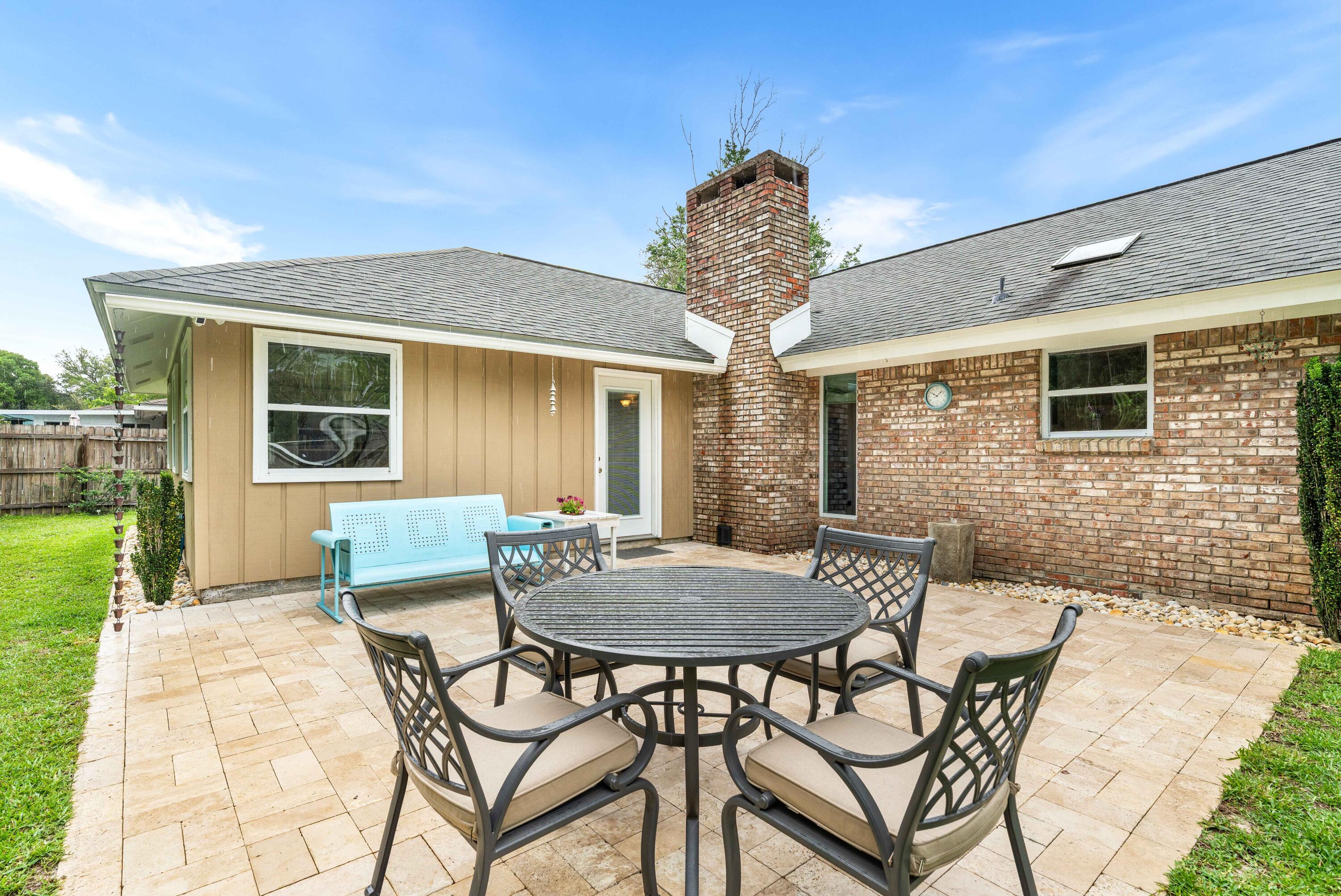 LAKE LORRAINE ESTATES - Residential