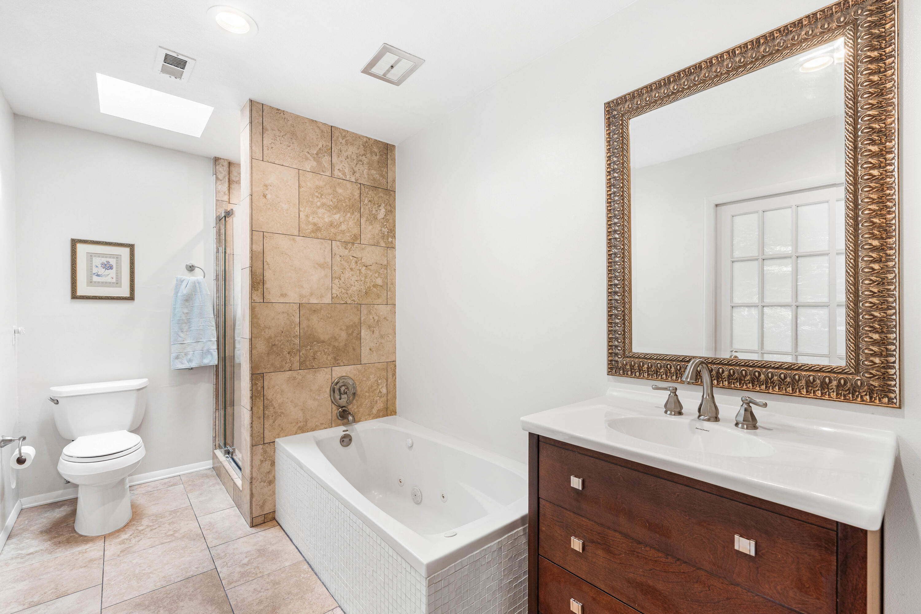 LAKE LORRAINE ESTATES - Residential