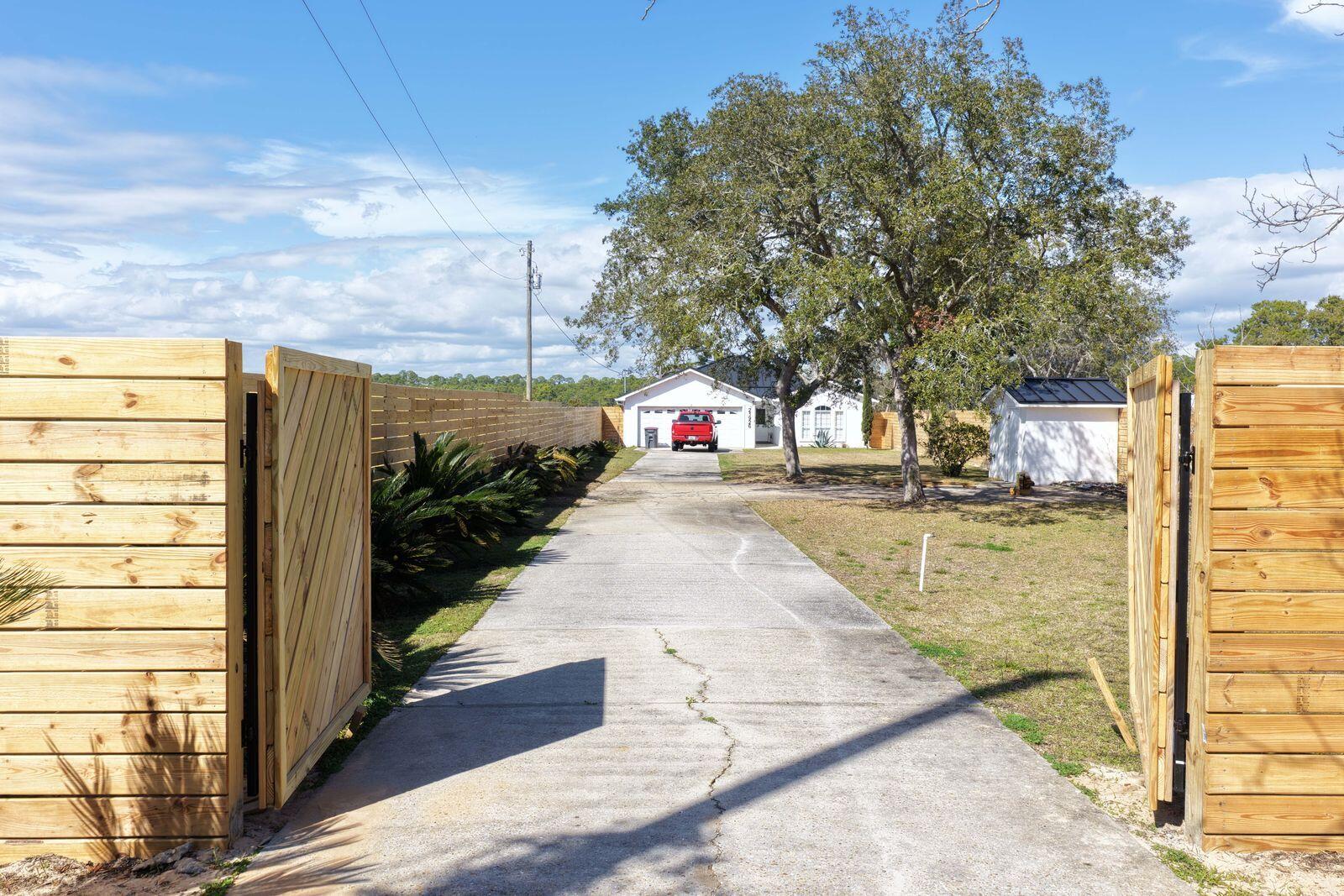 NO RECORDED SUBDIVISION - Residential