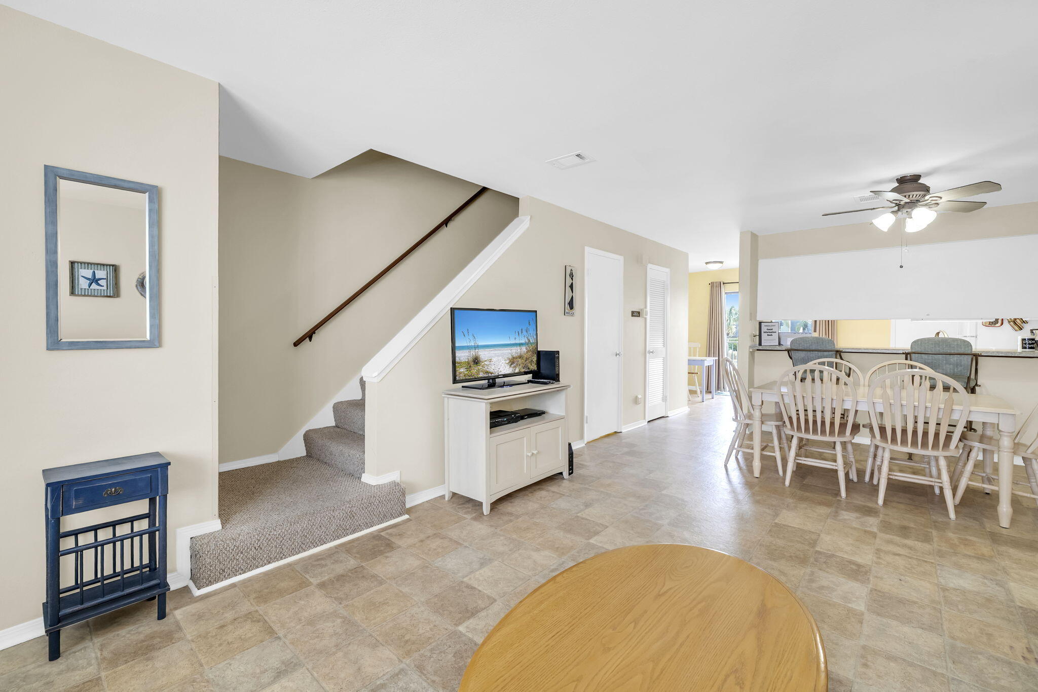 SANDPRINTS CONDO - Residential