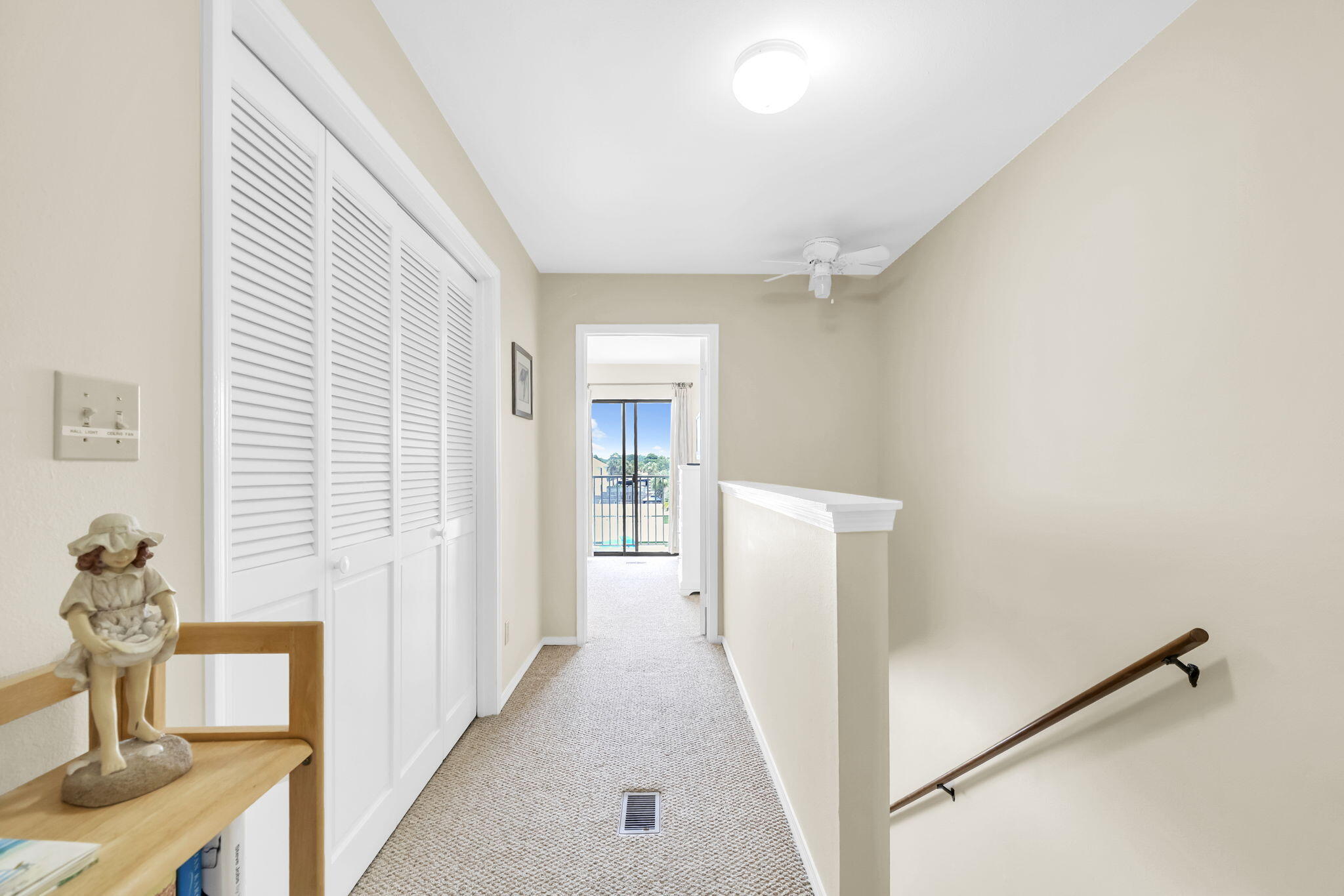 SANDPRINTS CONDO - Residential
