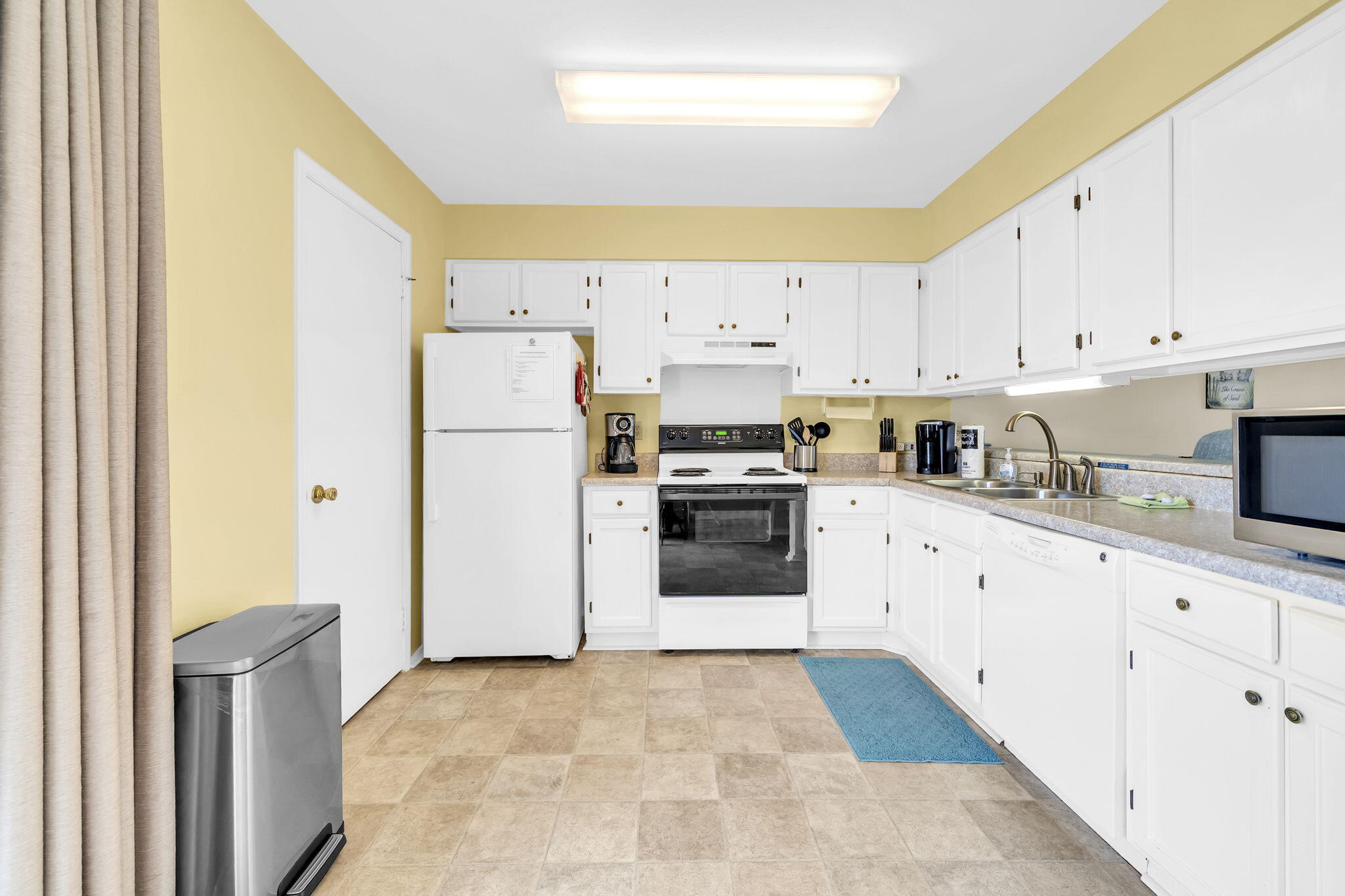 SANDPRINTS CONDO - Residential