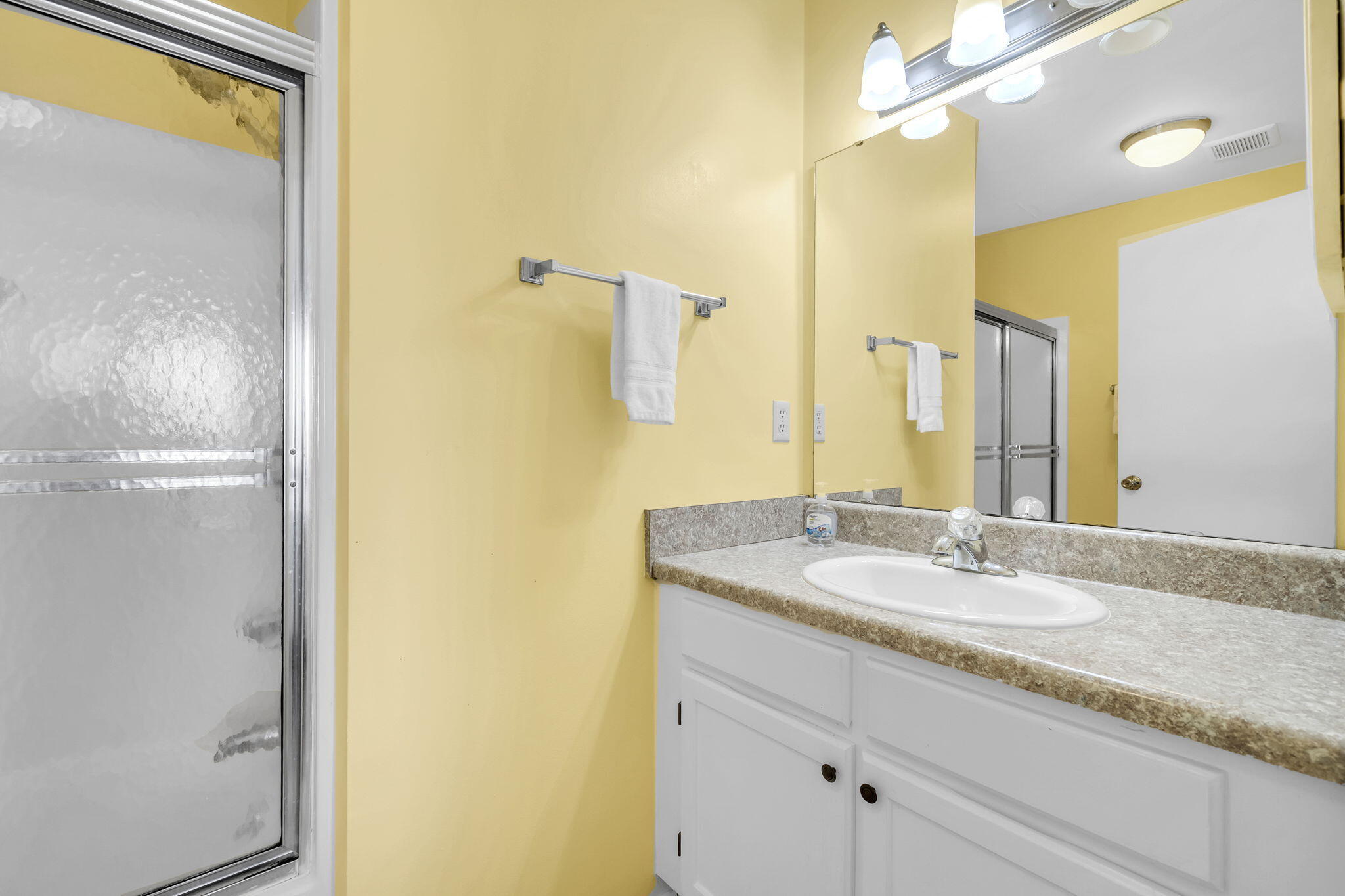 SANDPRINTS CONDO - Residential