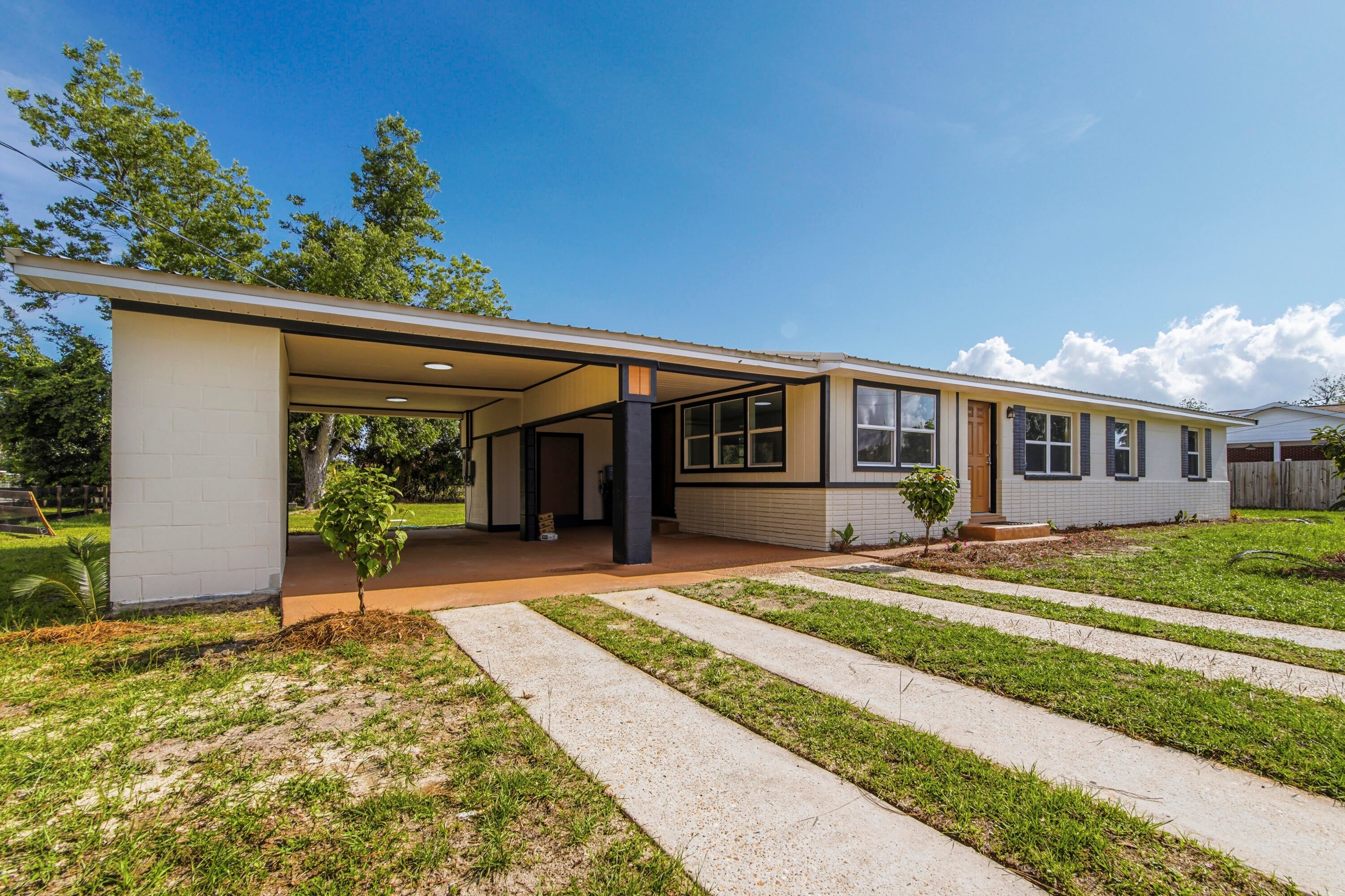 NO RECORDED SUBDIVISION - Residential