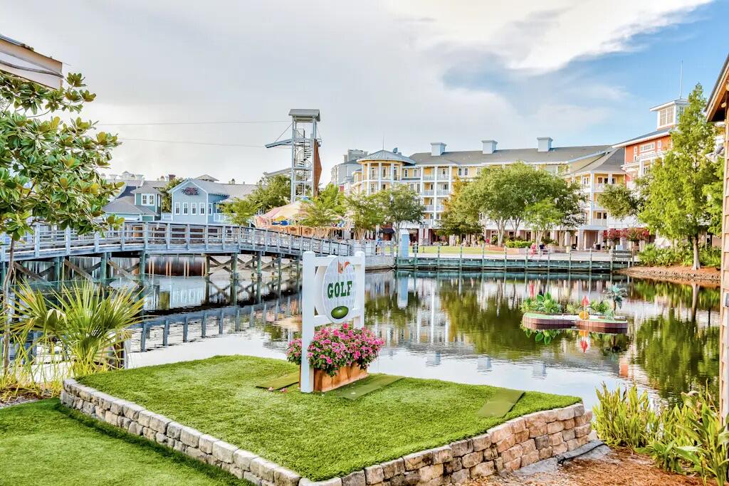 BAHIA CONDO - Residential
