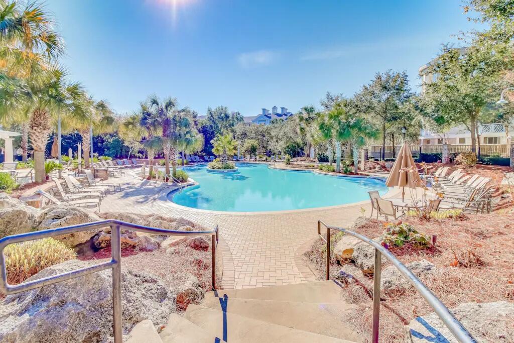 BAHIA CONDO - Residential