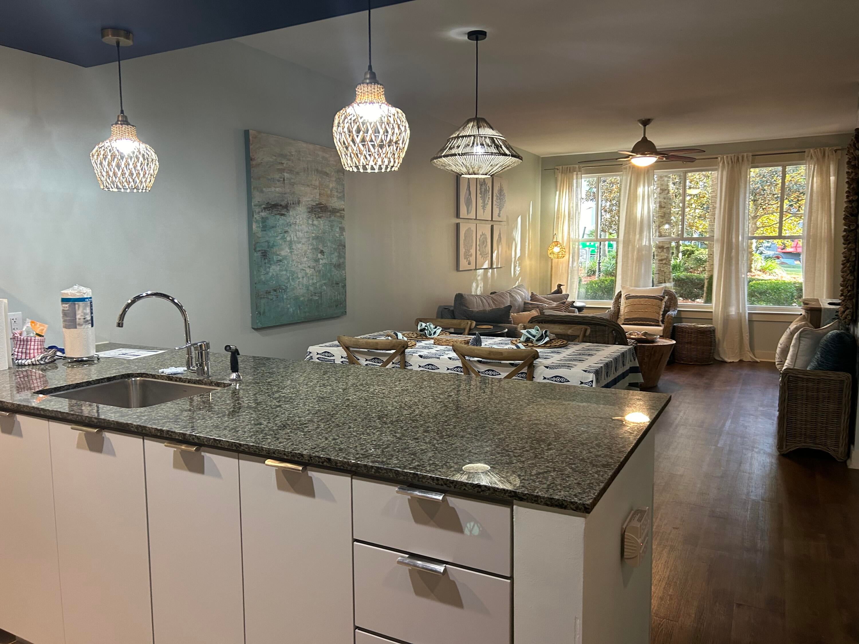 BAHIA CONDO - Residential