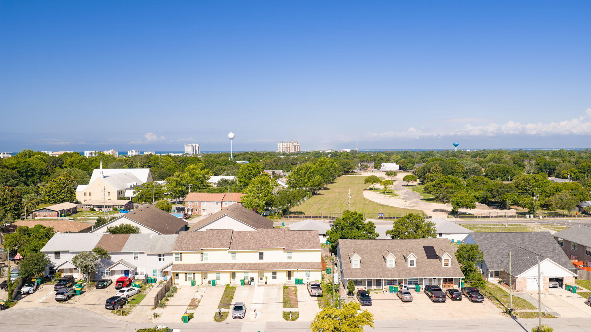 MIKSTAKEL TOWNHOMES - Residential