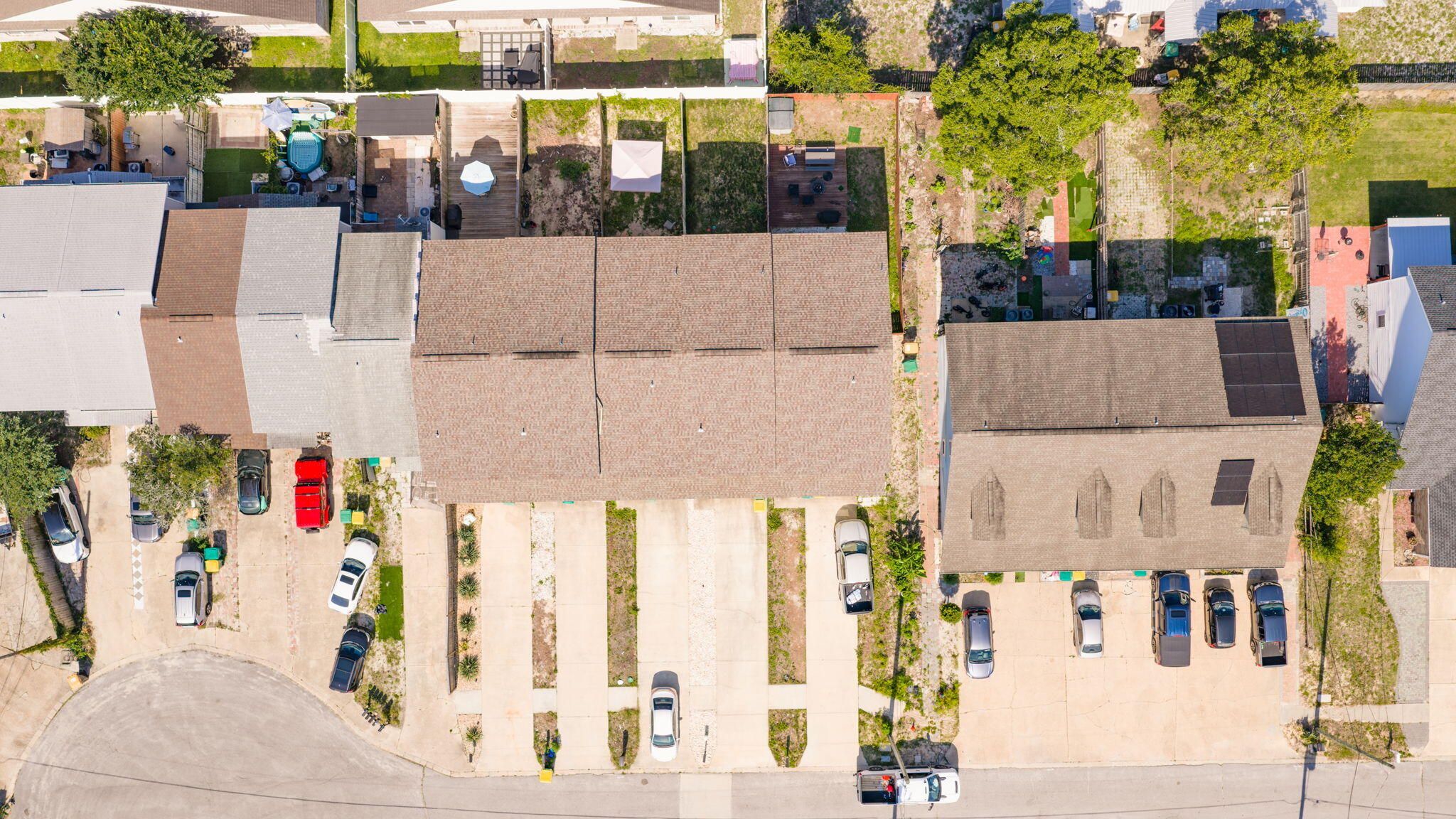 MIKSTAKEL TOWNHOMES - Residential