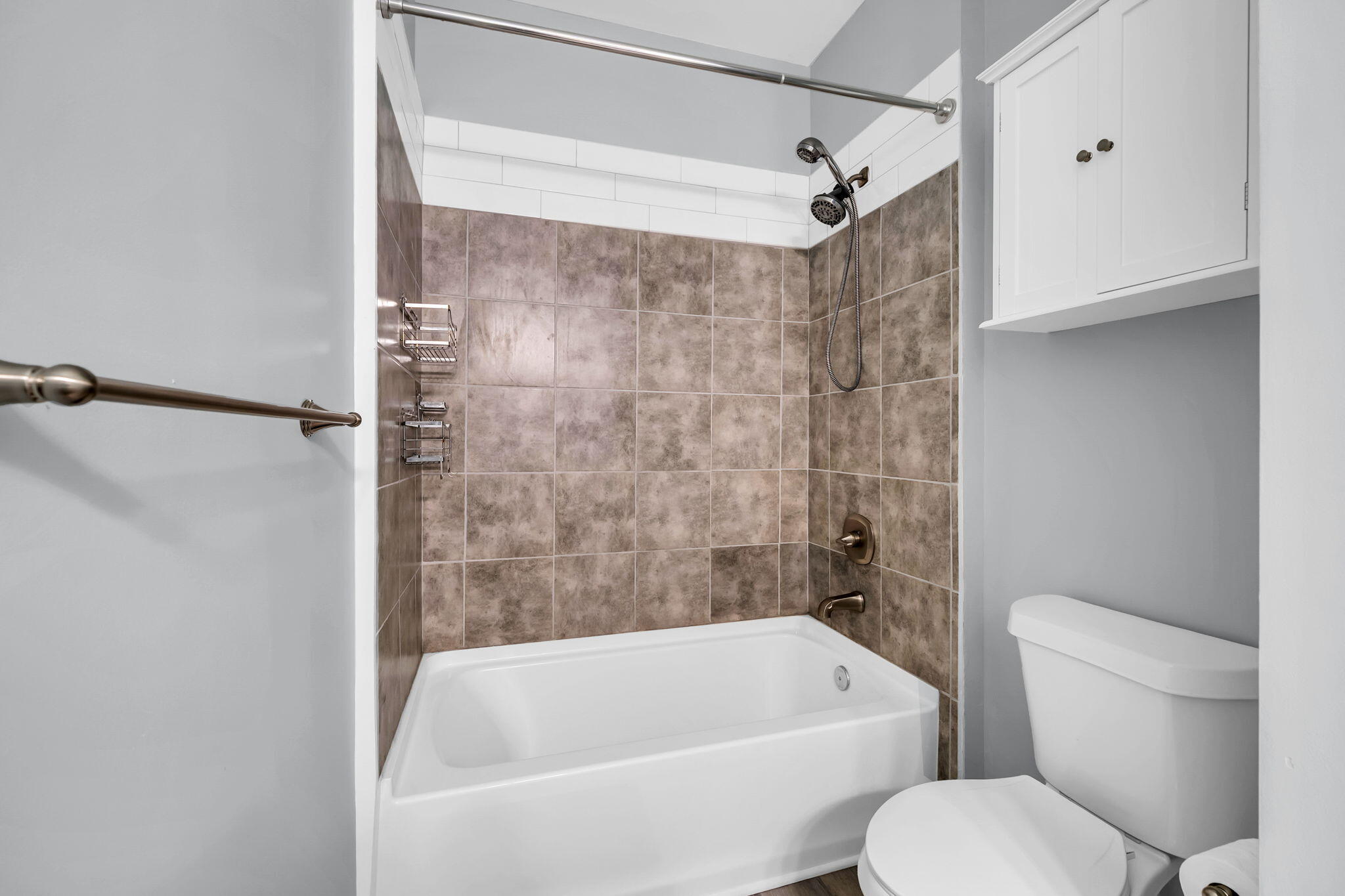 MIKSTAKEL TOWNHOMES - Residential