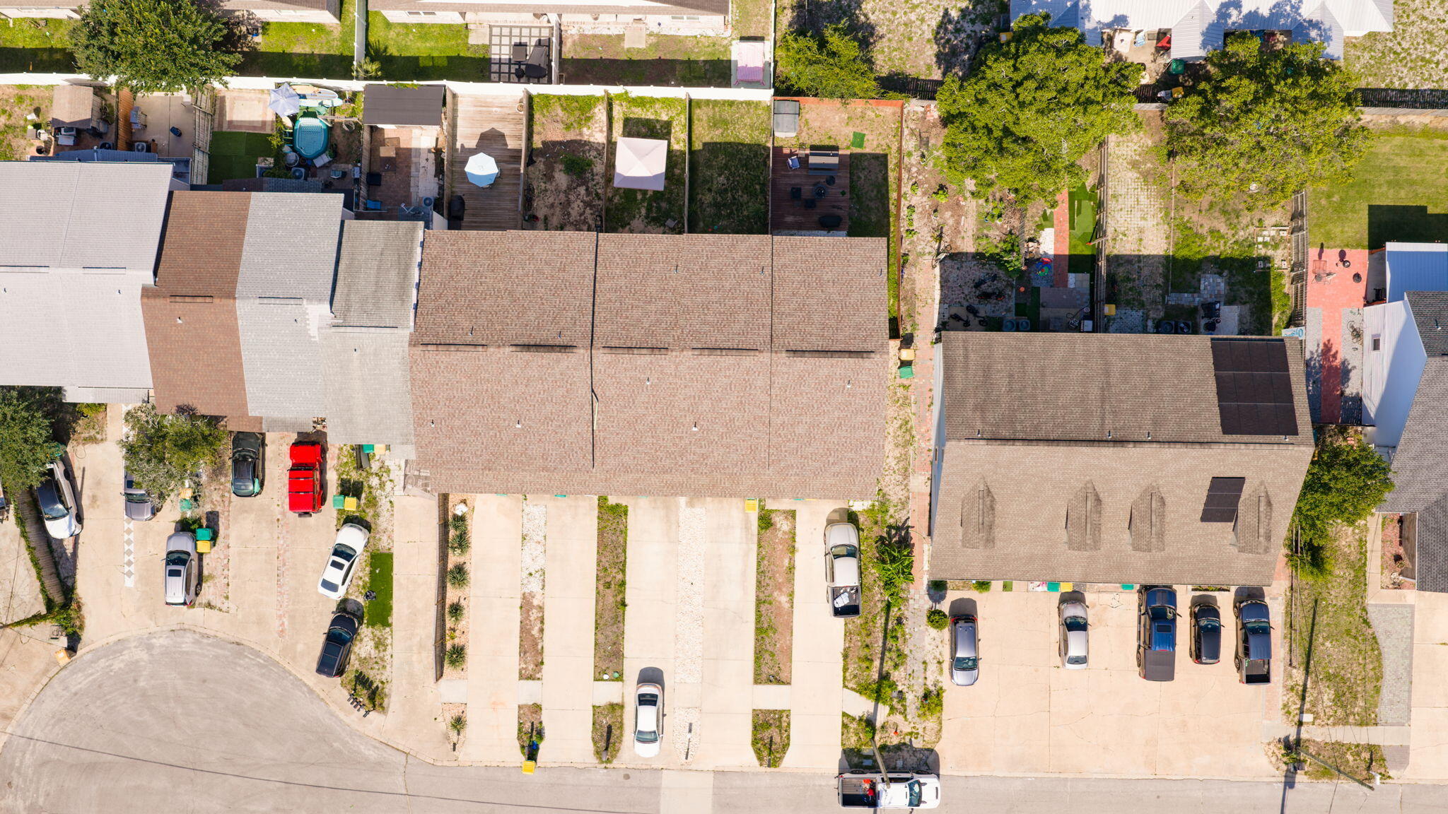 MIKSTAKEL TOWNHOMES - Residential