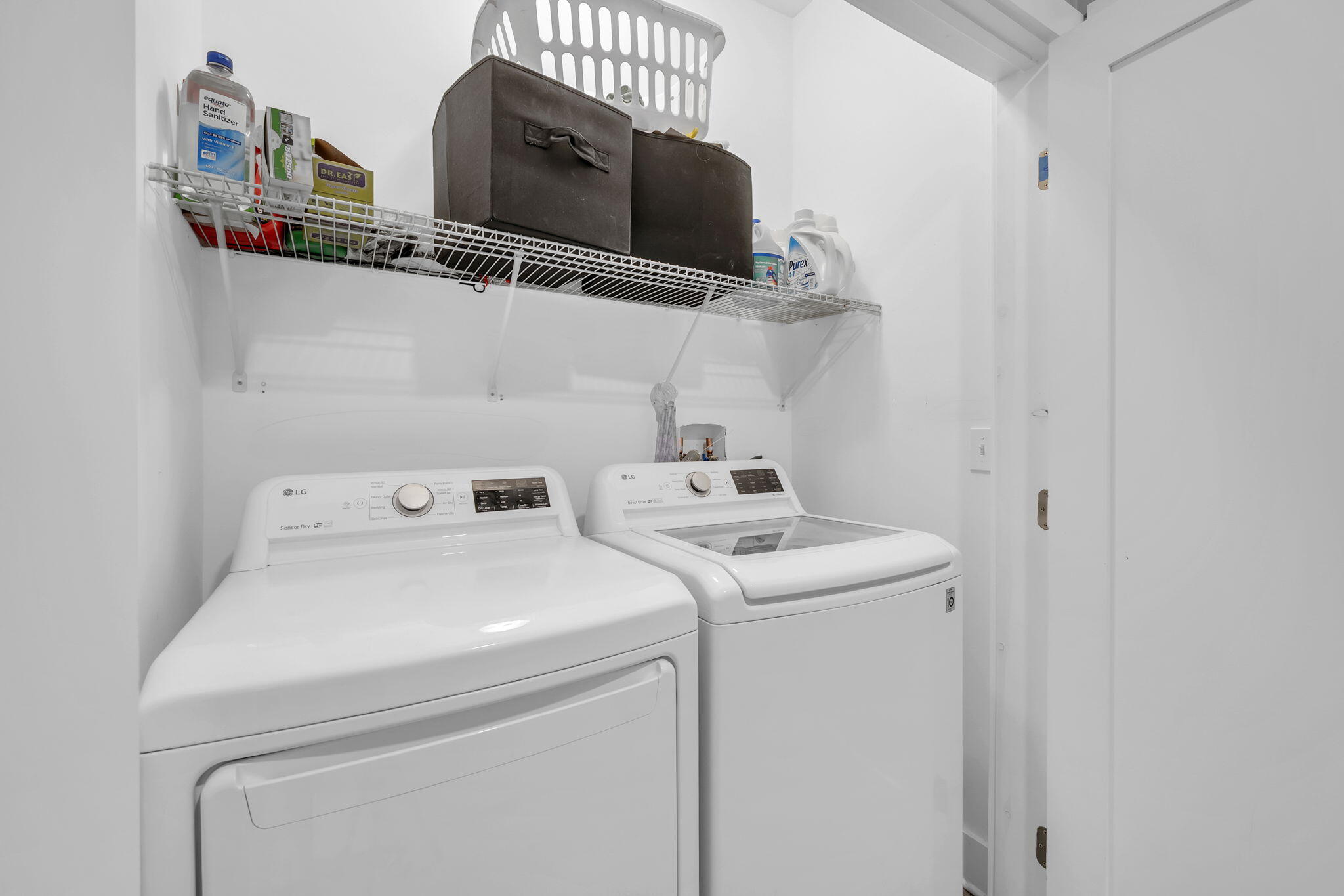MIKSTAKEL TOWNHOMES - Residential