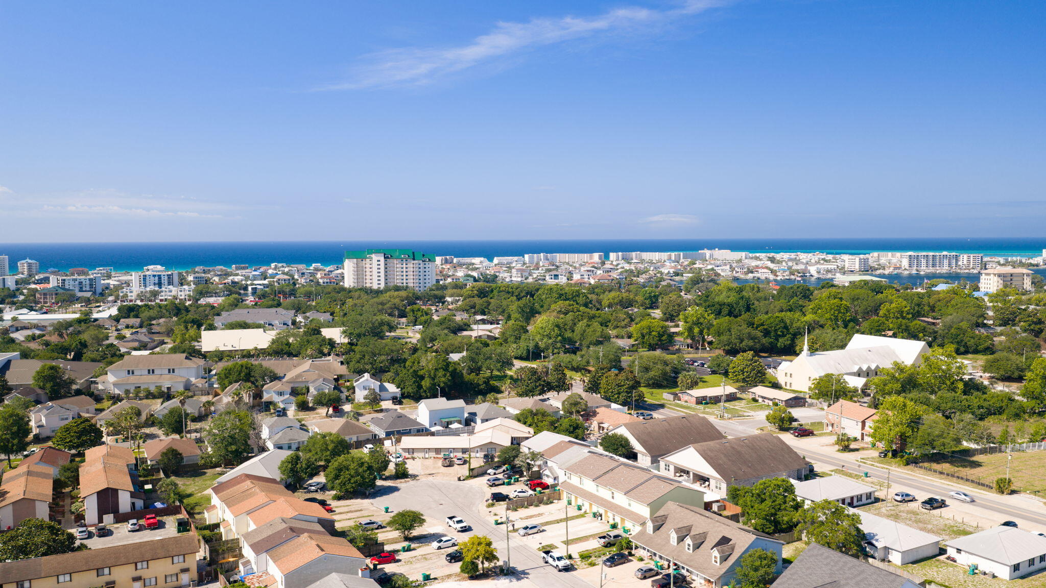 MIKSTAKEL TOWNHOMES - Residential