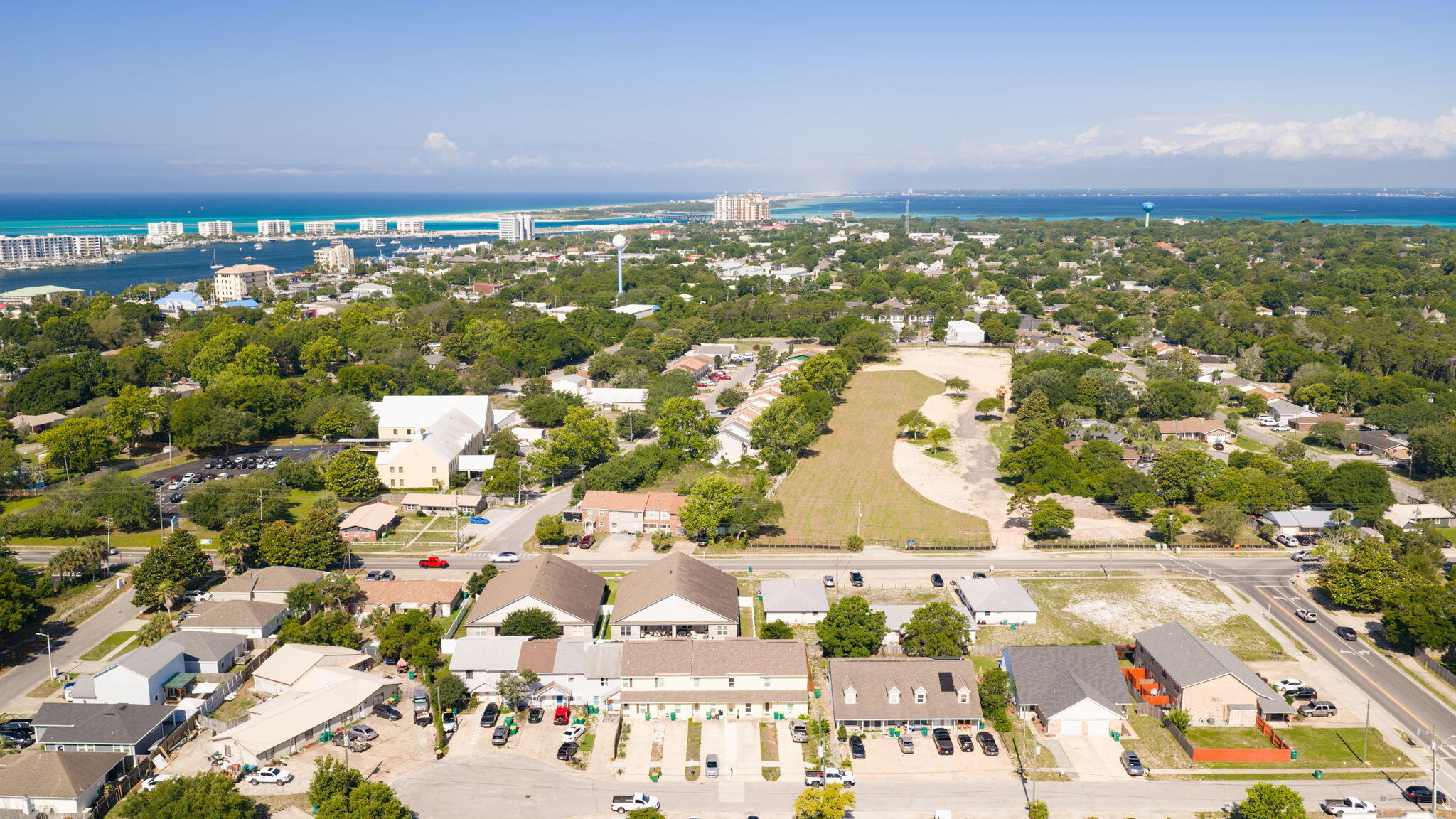 MIKSTAKEL TOWNHOMES - Residential