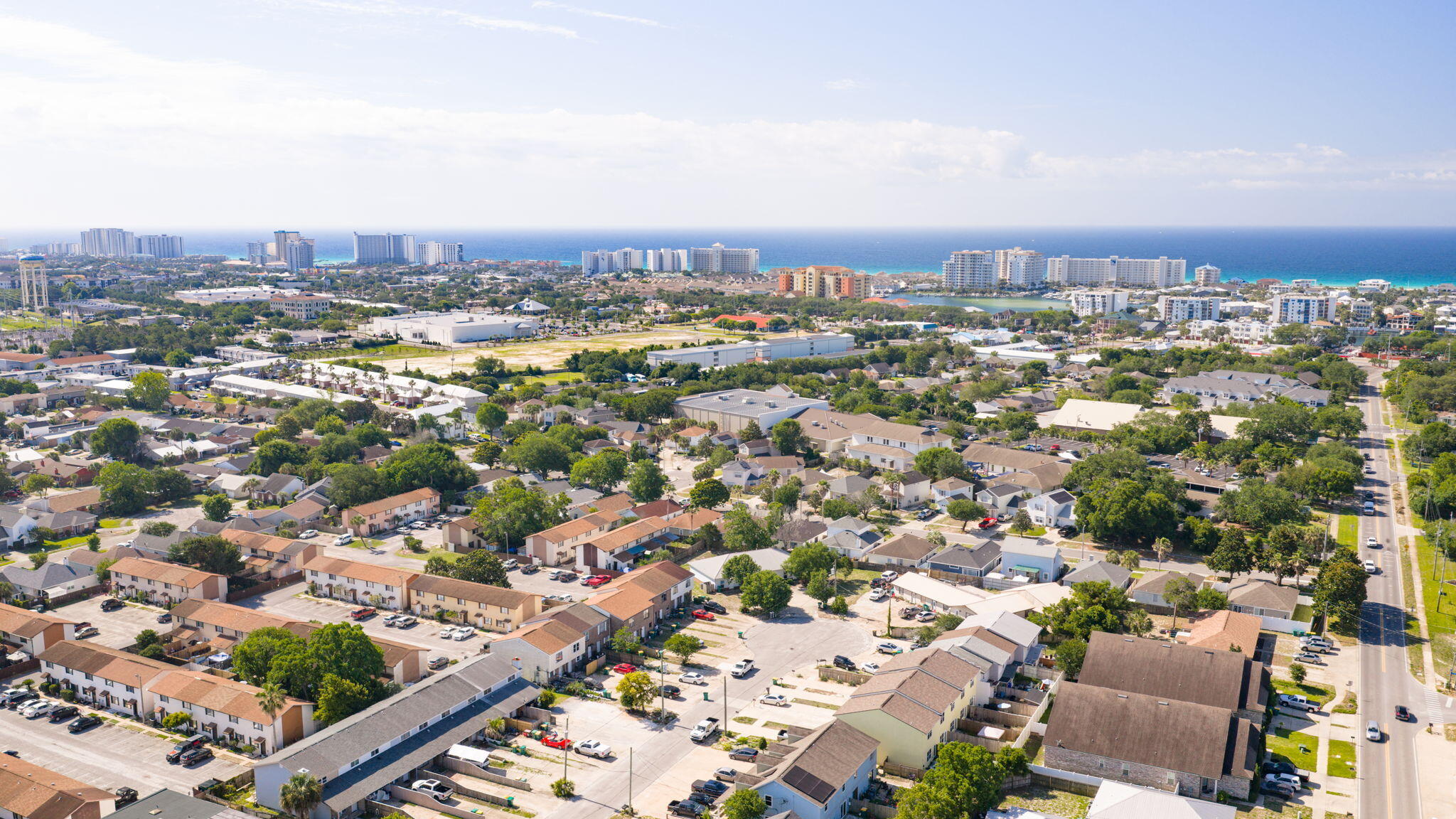 MIKSTAKEL TOWNHOMES - Residential