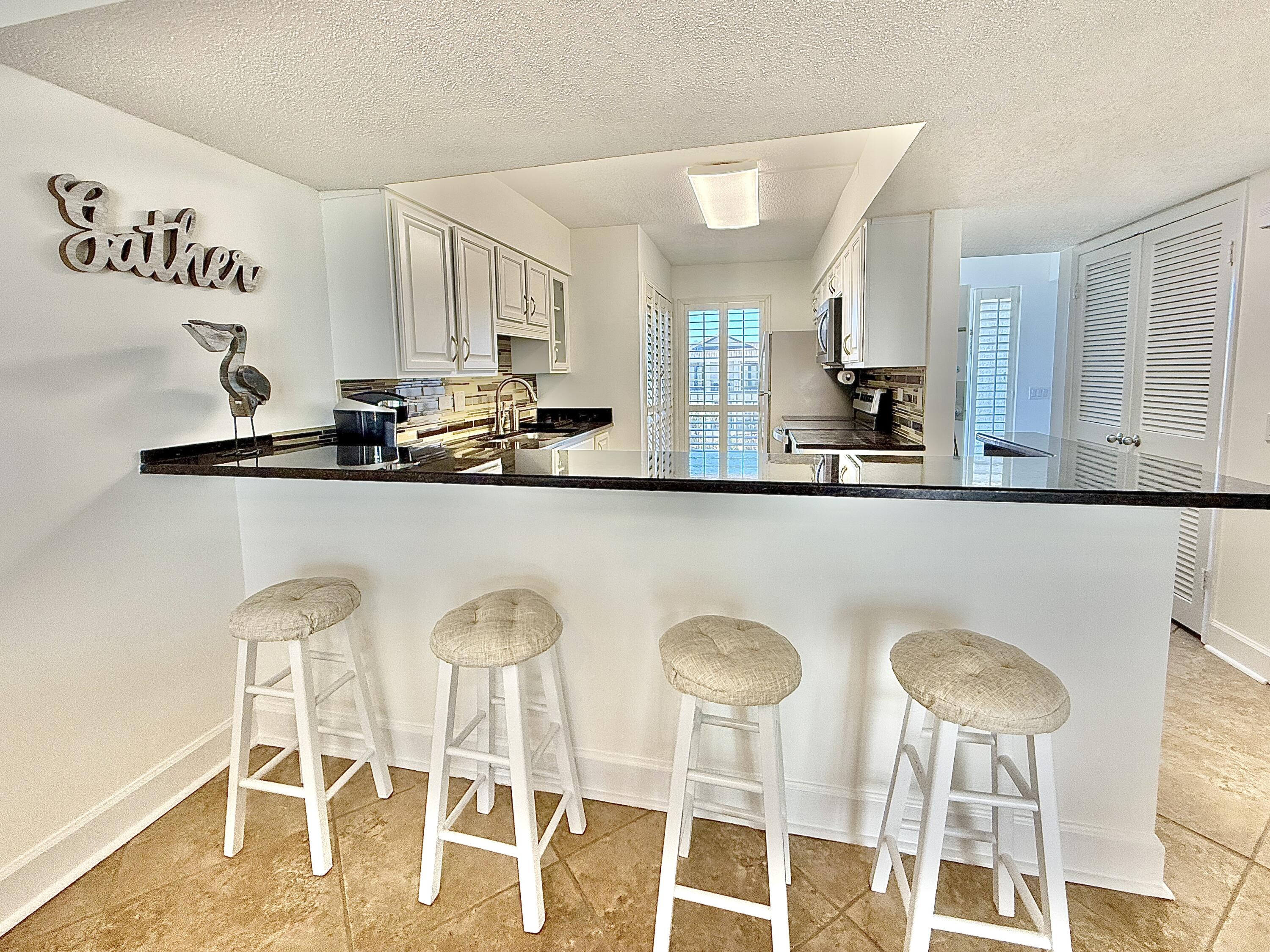 MAINSAIL CONDO PH 1 - Residential