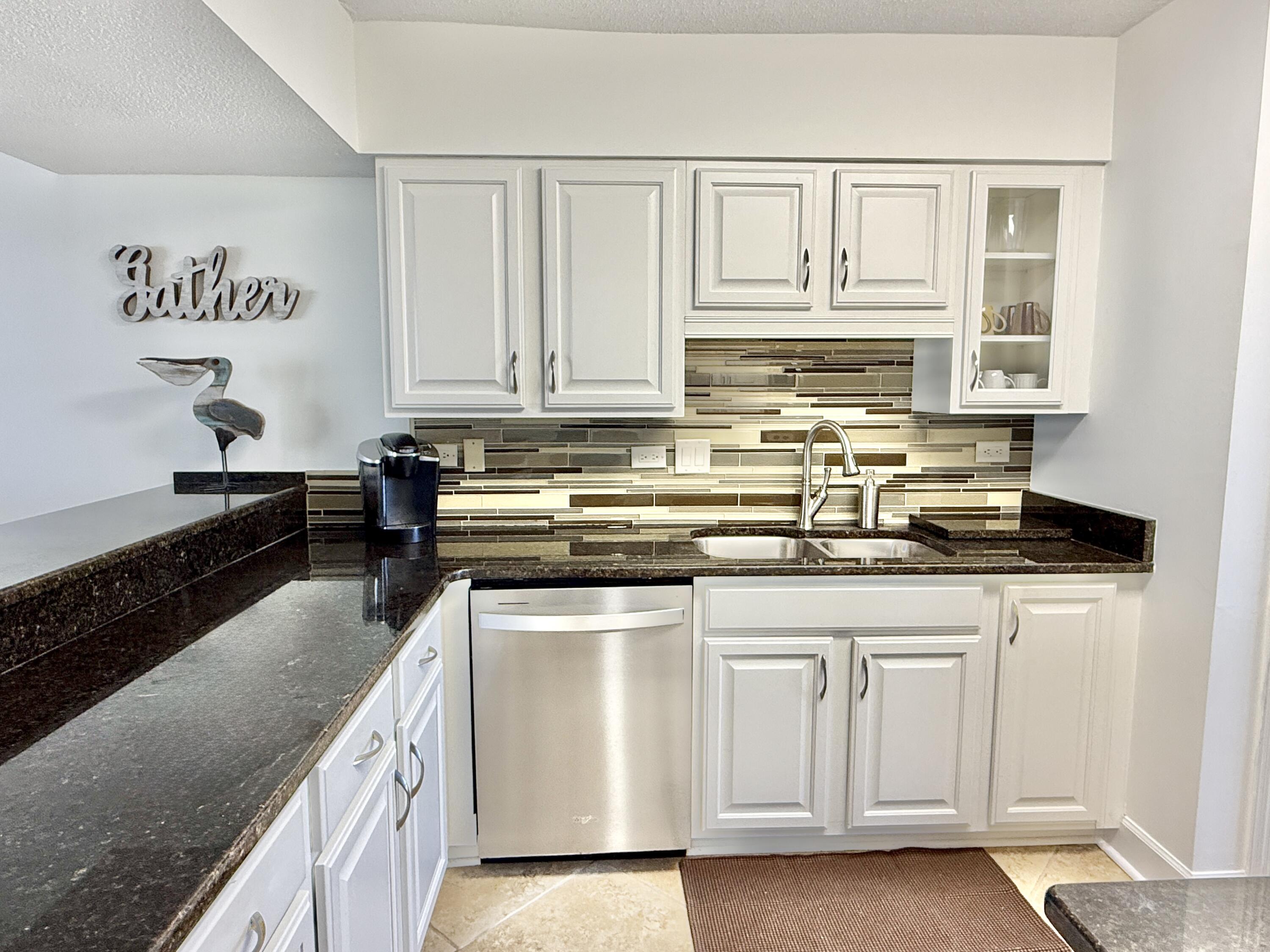 MAINSAIL CONDO PH 1 - Residential