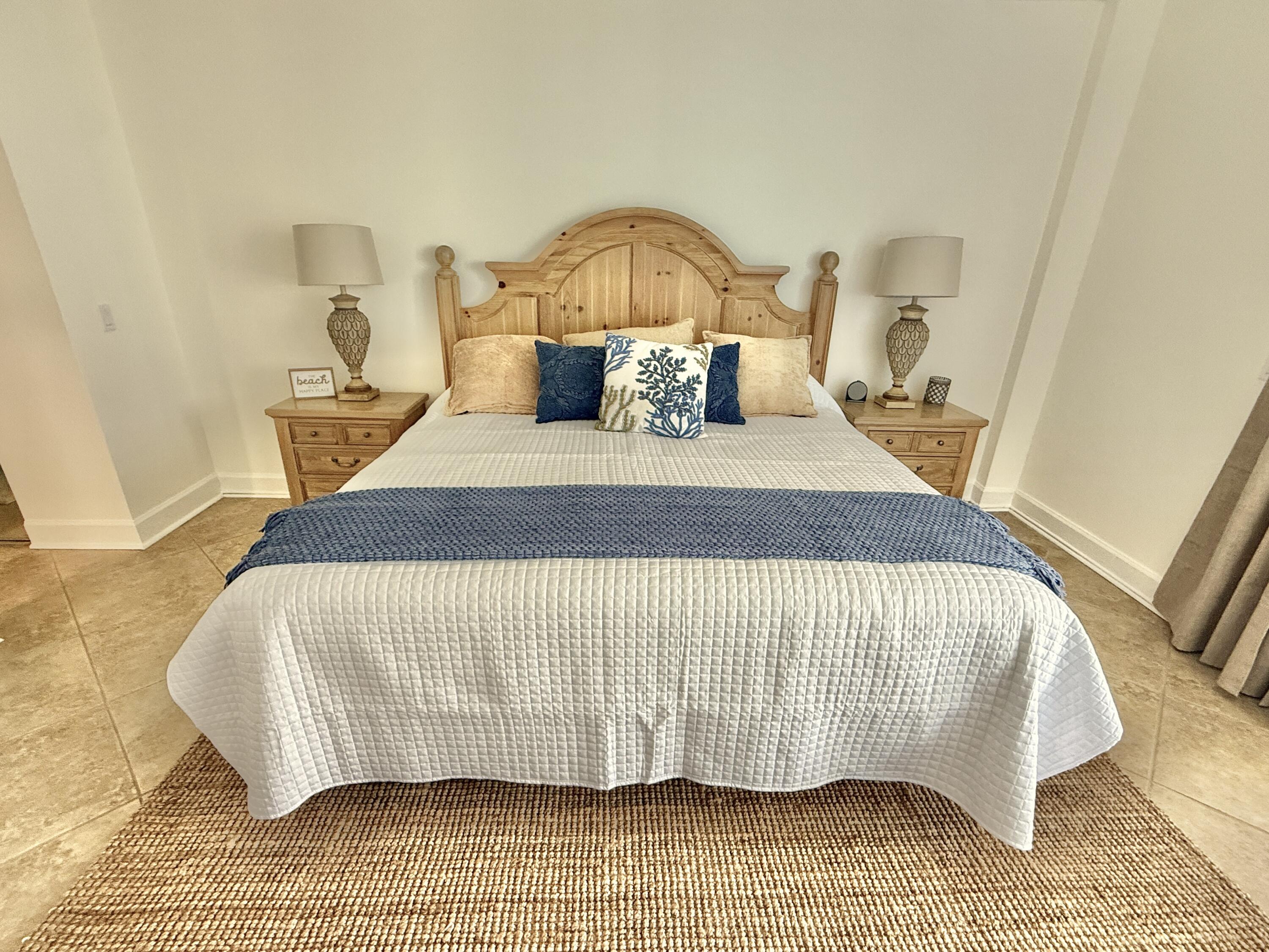 MAINSAIL CONDO PH 1 - Residential