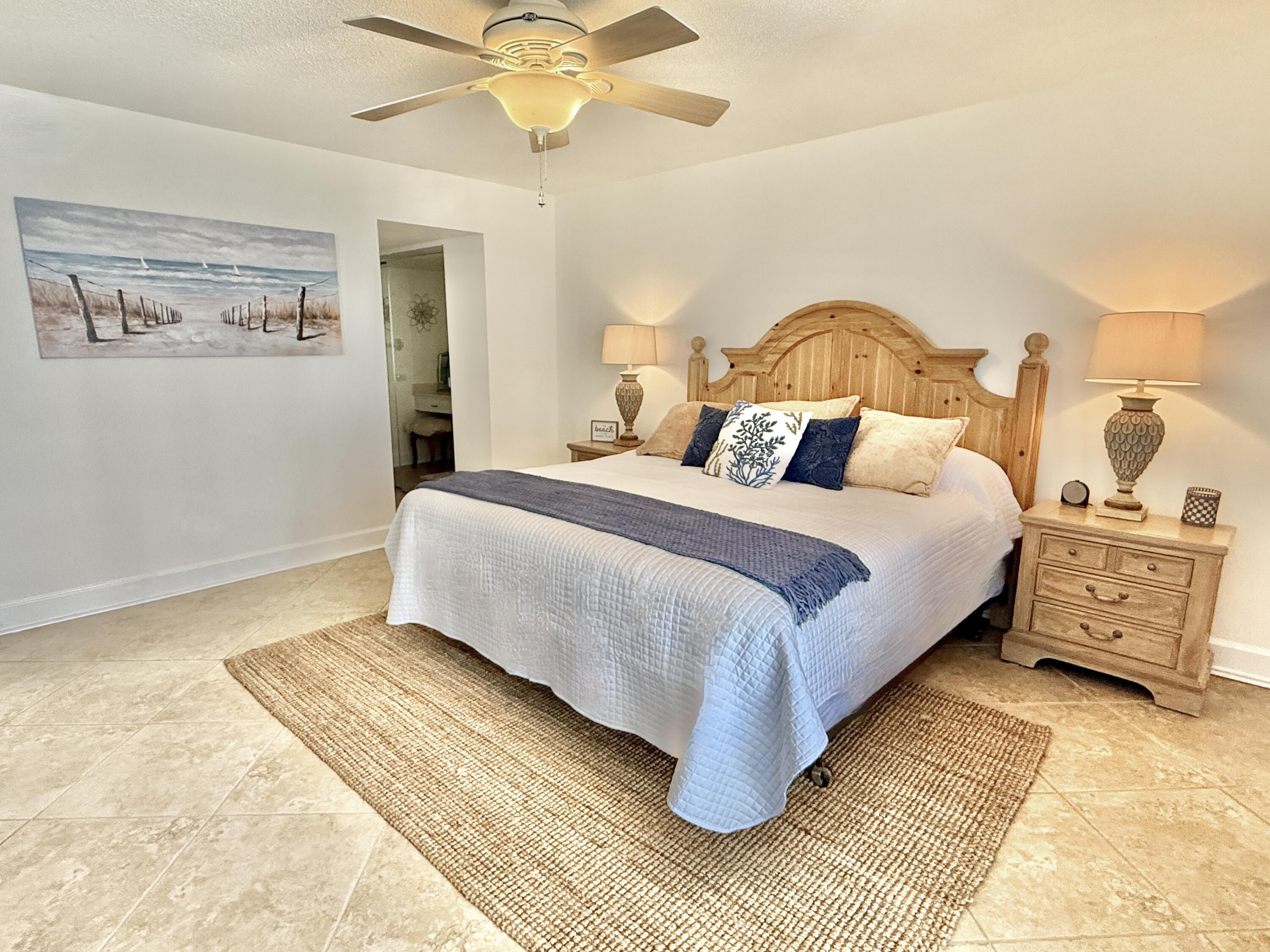 MAINSAIL CONDO PH 1 - Residential