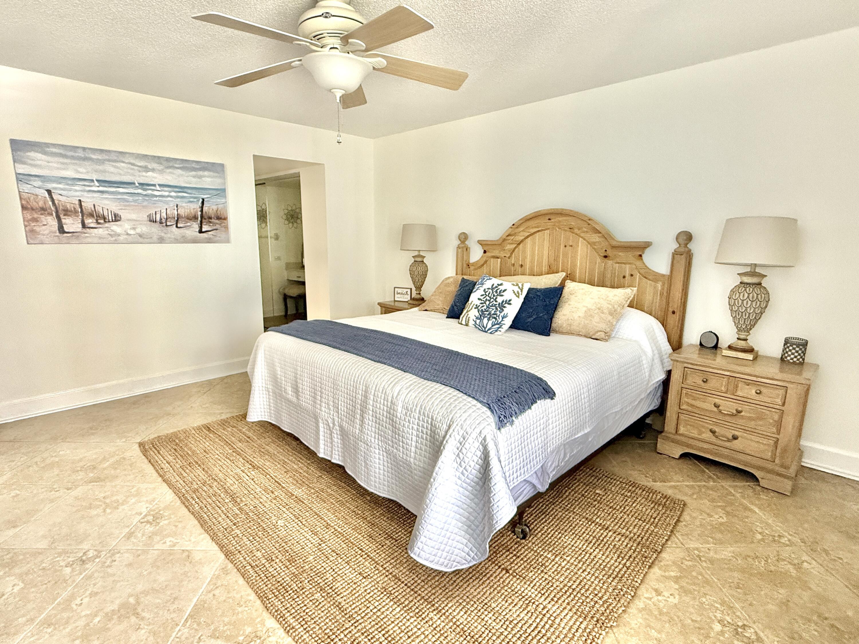 MAINSAIL CONDO PH 1 - Residential