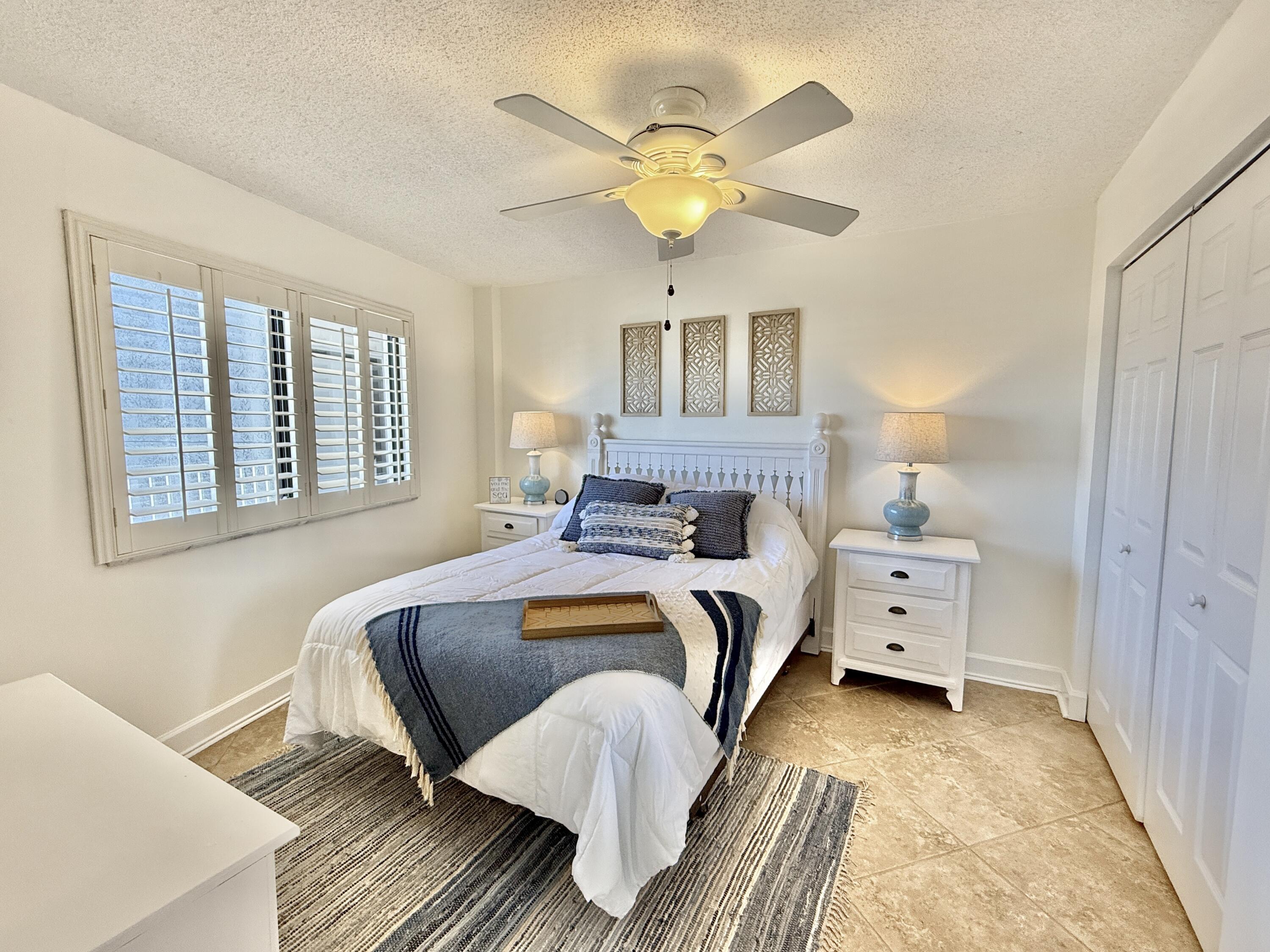 MAINSAIL CONDO PH 1 - Residential